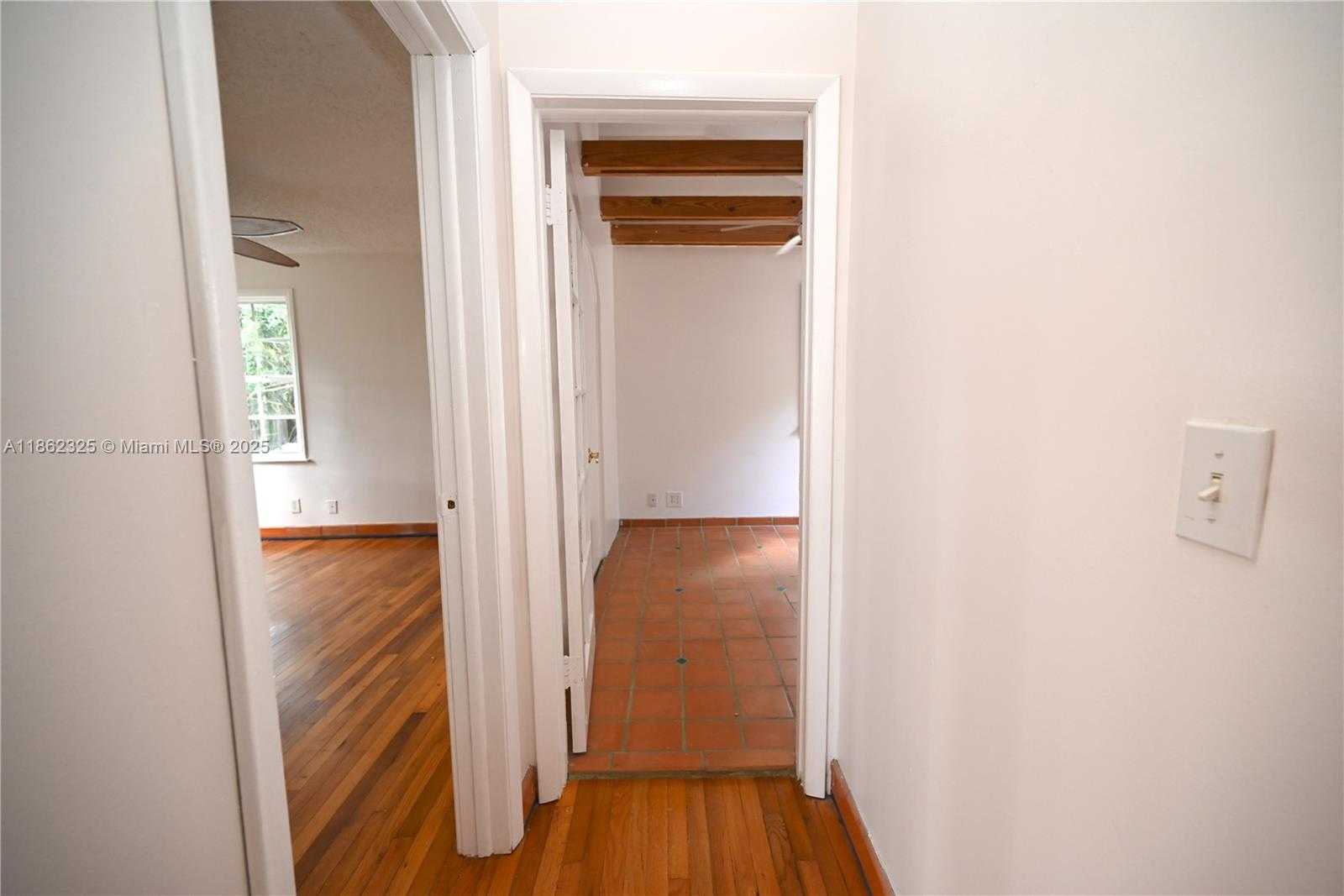 Small Image of 4100 SOUTH WEST 61ST AVE, South Miami Number 3