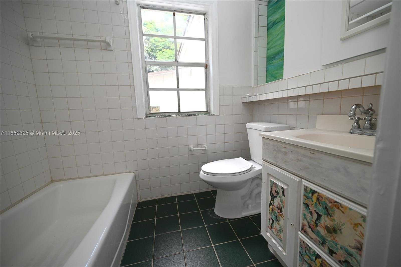 Small Image of 4100 SOUTH WEST 61ST AVE, South Miami Number 5