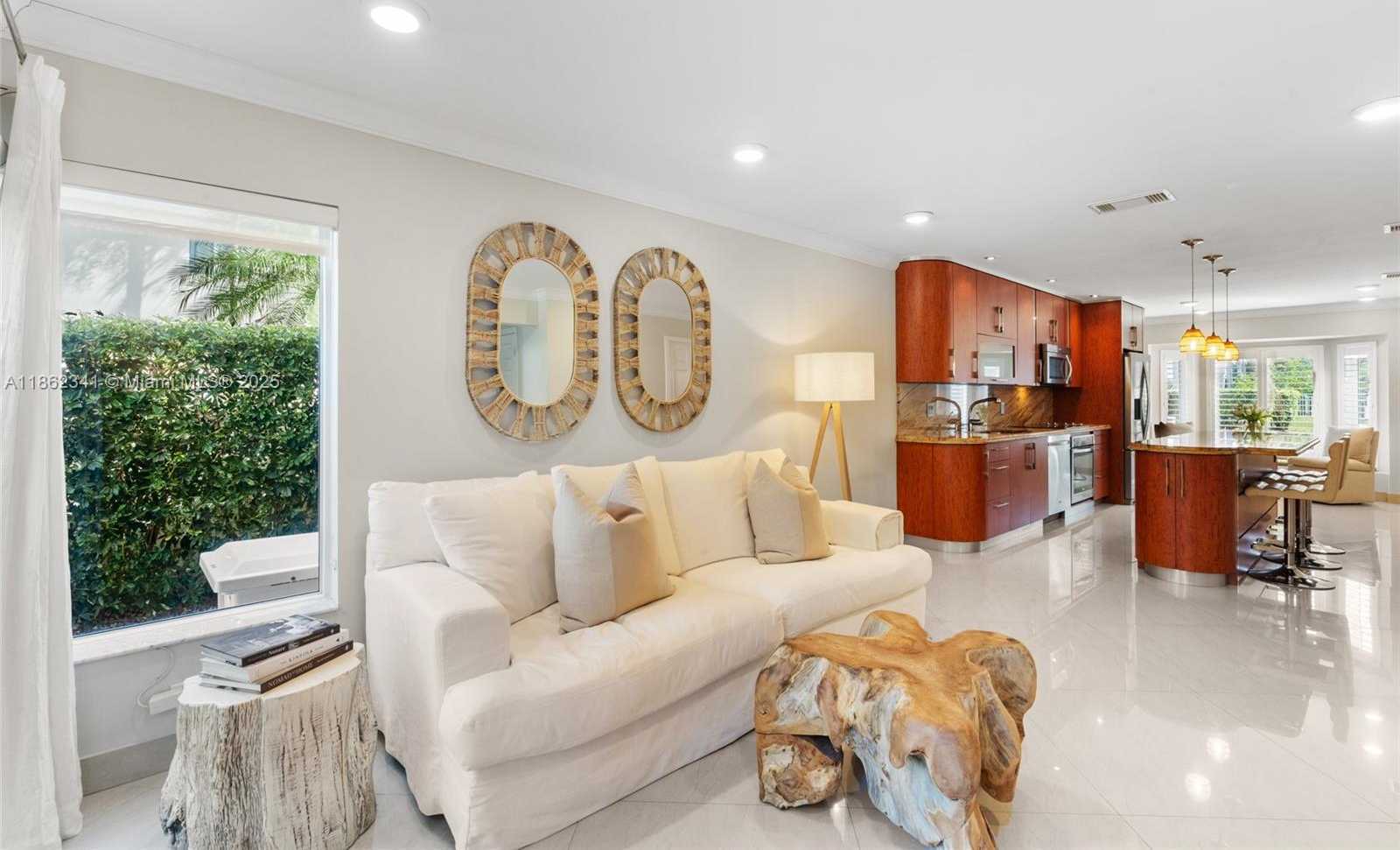 Small Image of 1105 PIN OAK ST, Hollywood Number 13