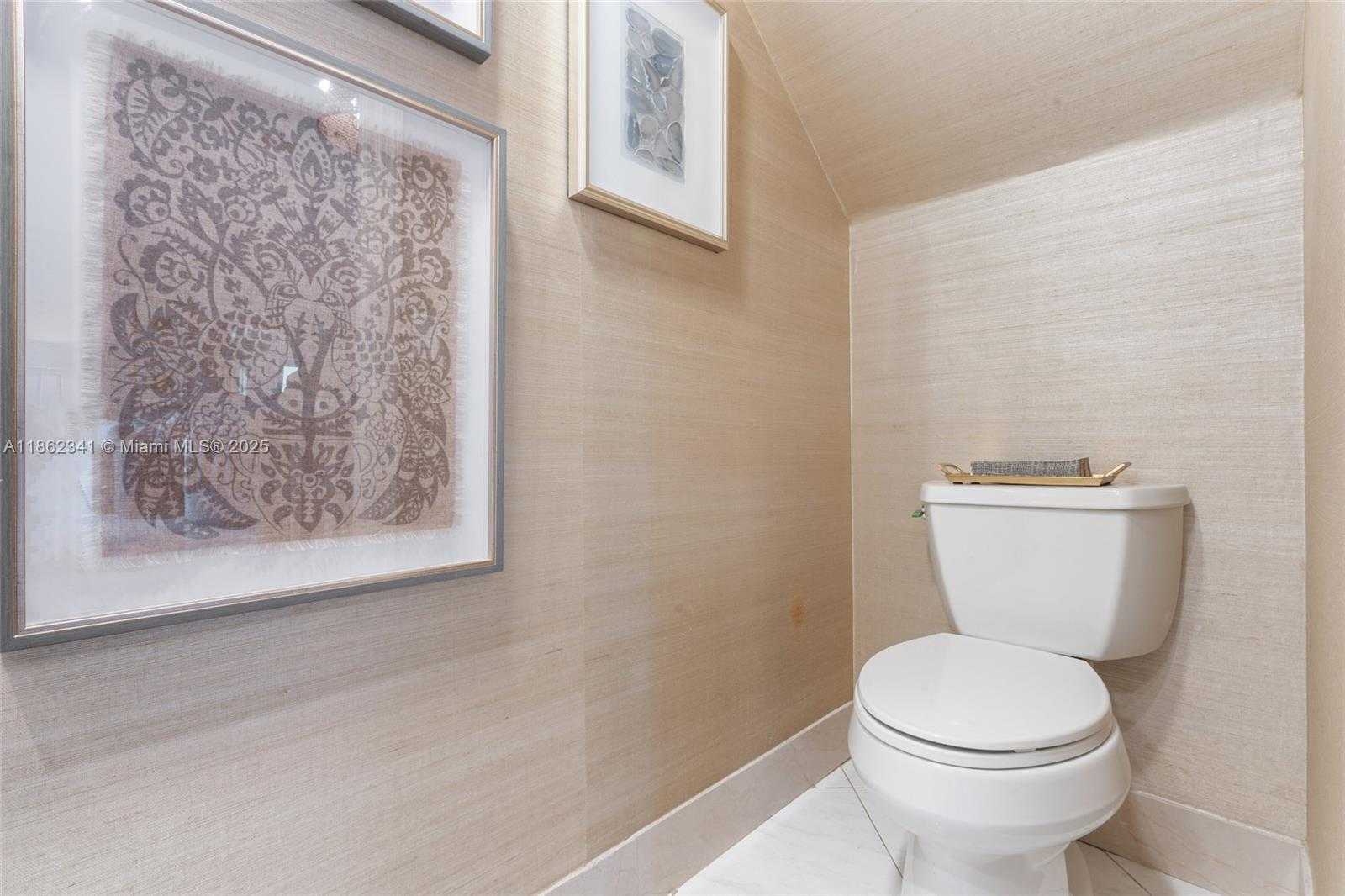 Small Image of 1105 PIN OAK ST, Hollywood Number 33
