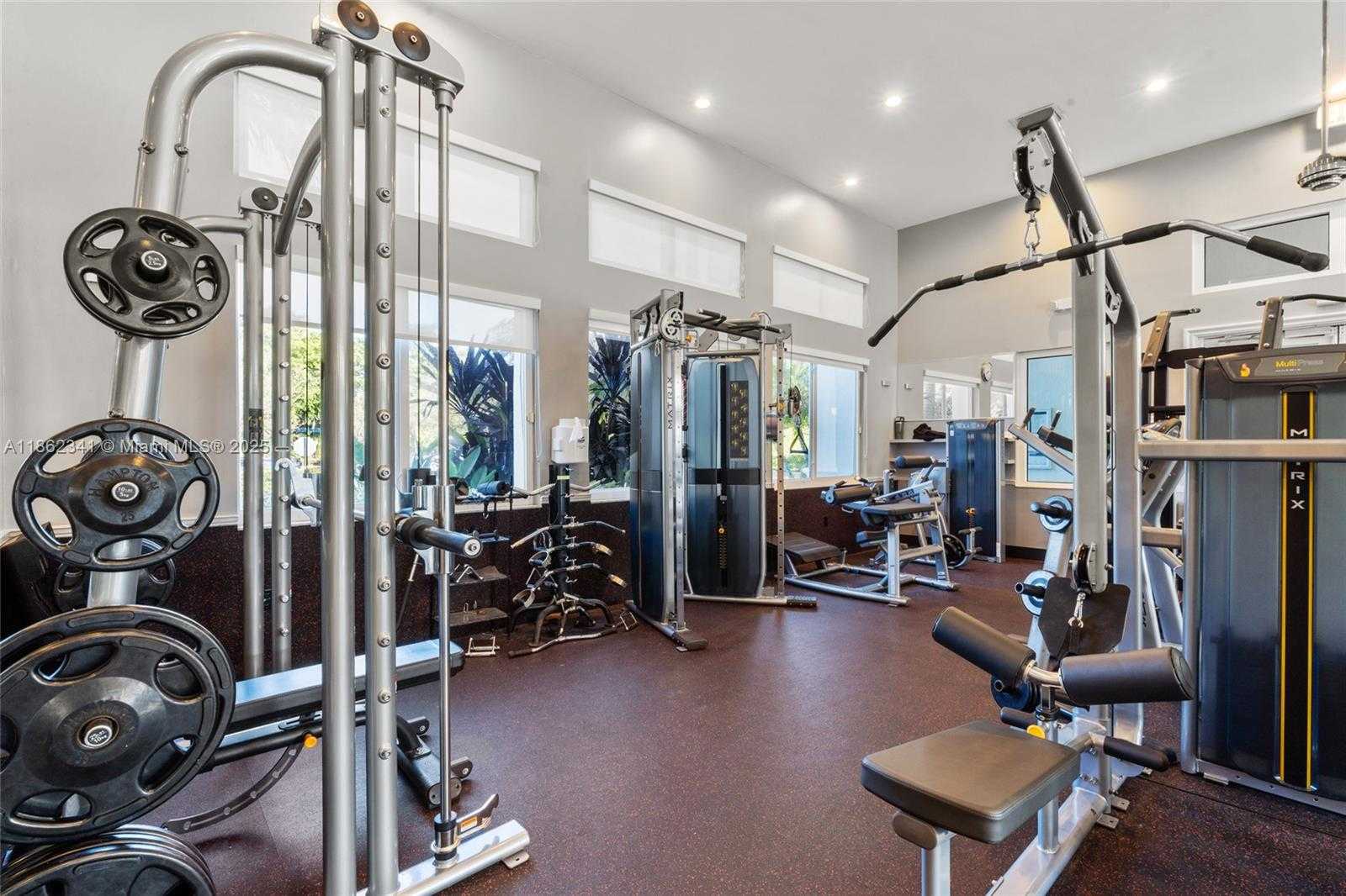Small Image of 1105 PIN OAK ST, Hollywood Number 47