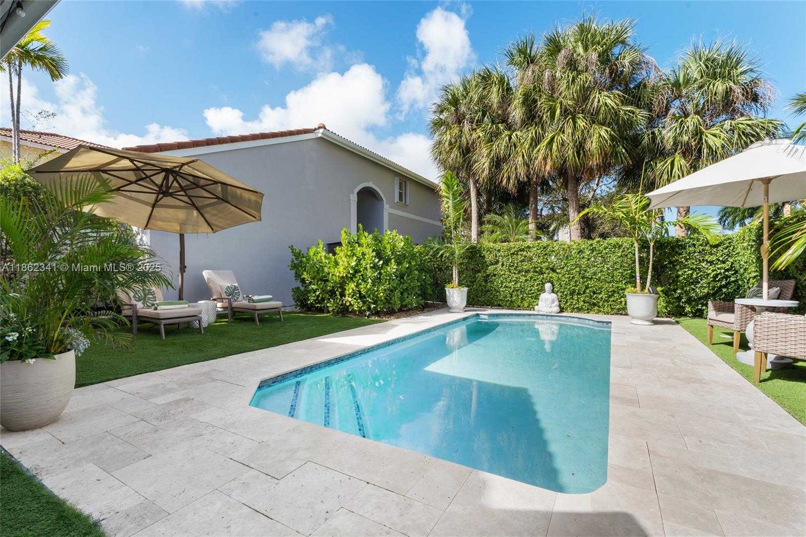 Small Image of 1105 PIN OAK ST, Hollywood Number 6