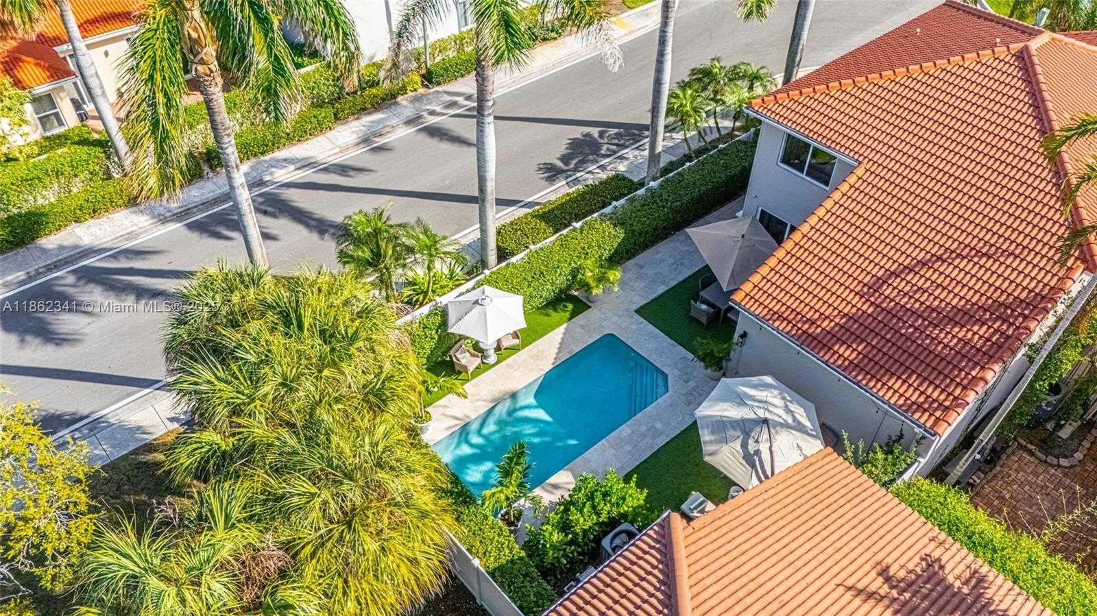 Small Image of 1105 PIN OAK ST, Hollywood Number 9