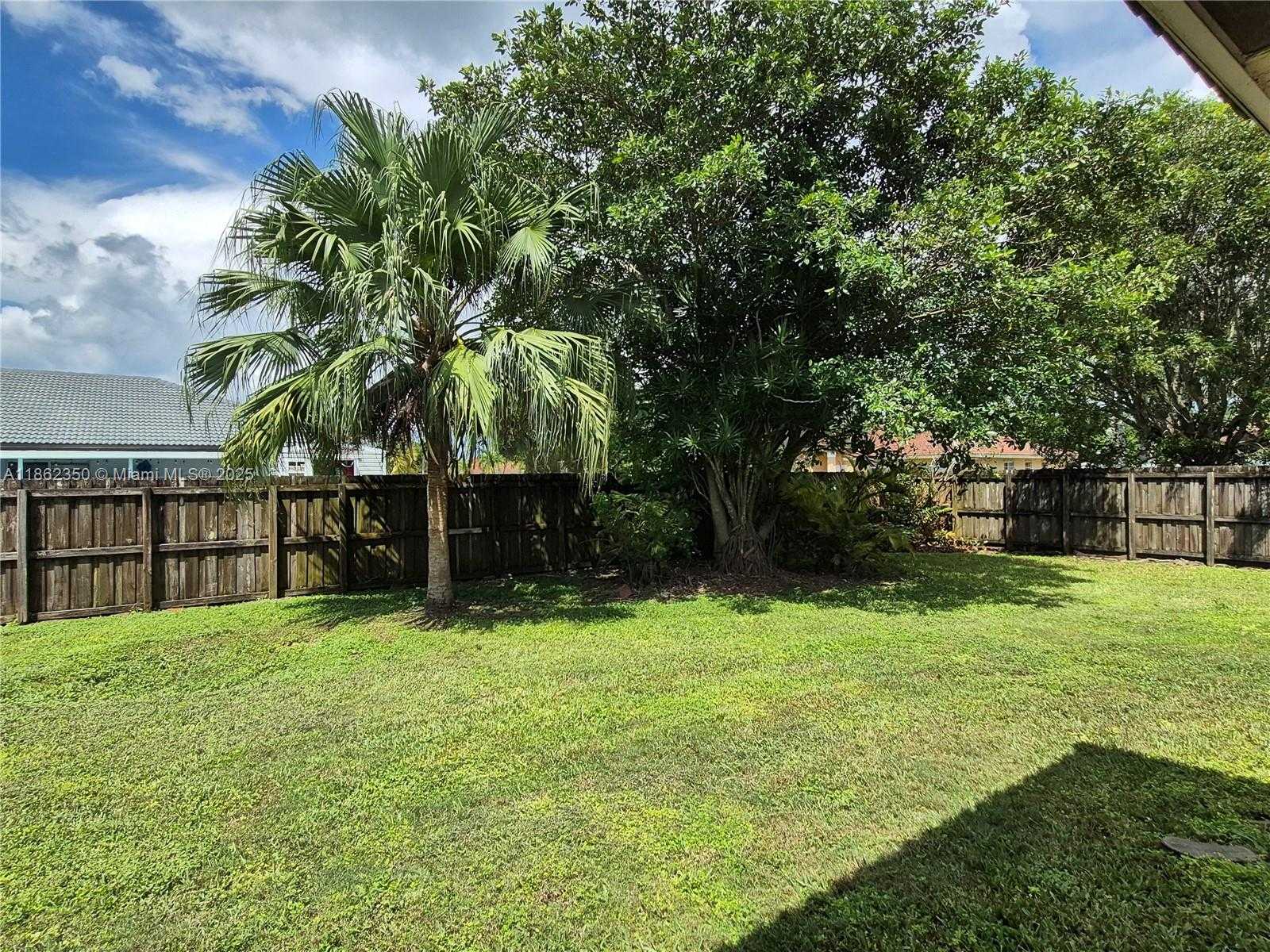 Small Image of 17333 SOUTH WEST 284TH ST, Homestead Number 21