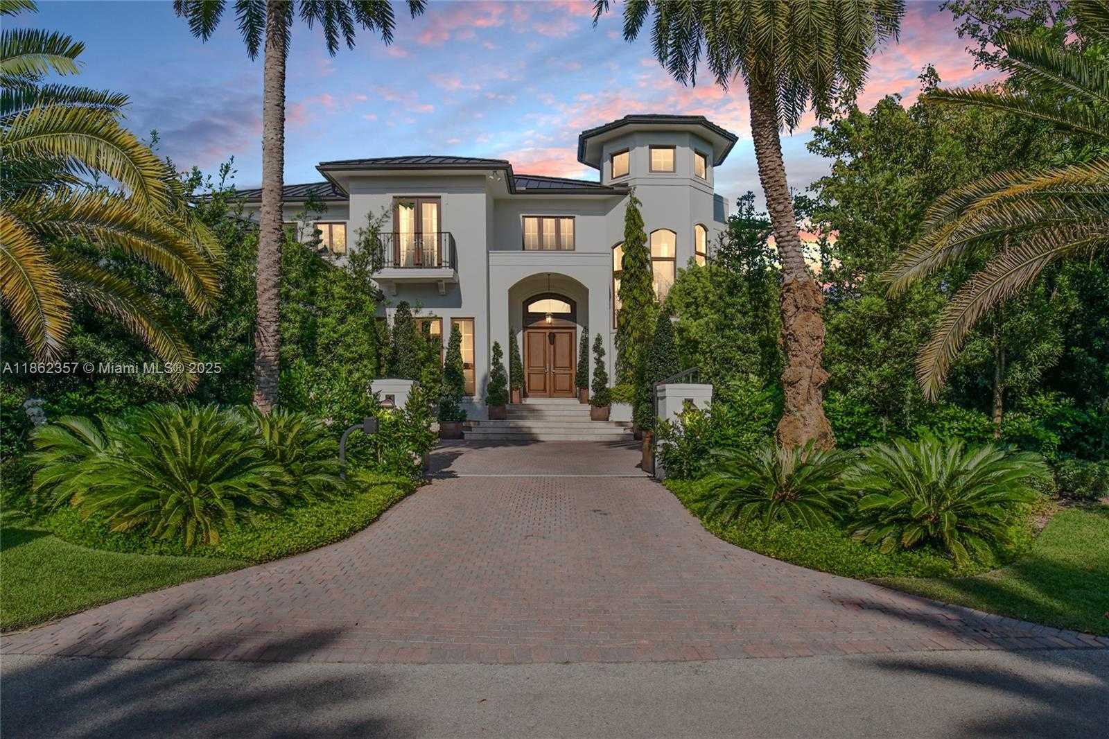 Small Image of 365 GULF RD, Key Biscayne Number 29