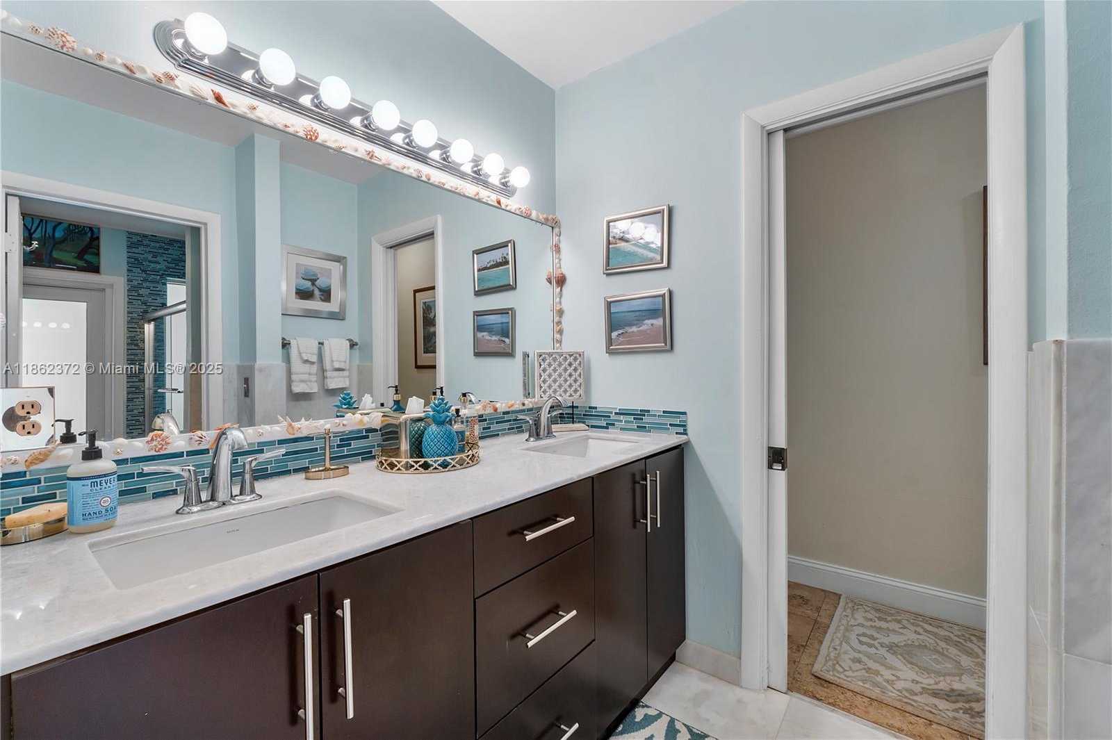 Small Image of 17640 OLD CUTLER RD, Palmetto Bay Number 21