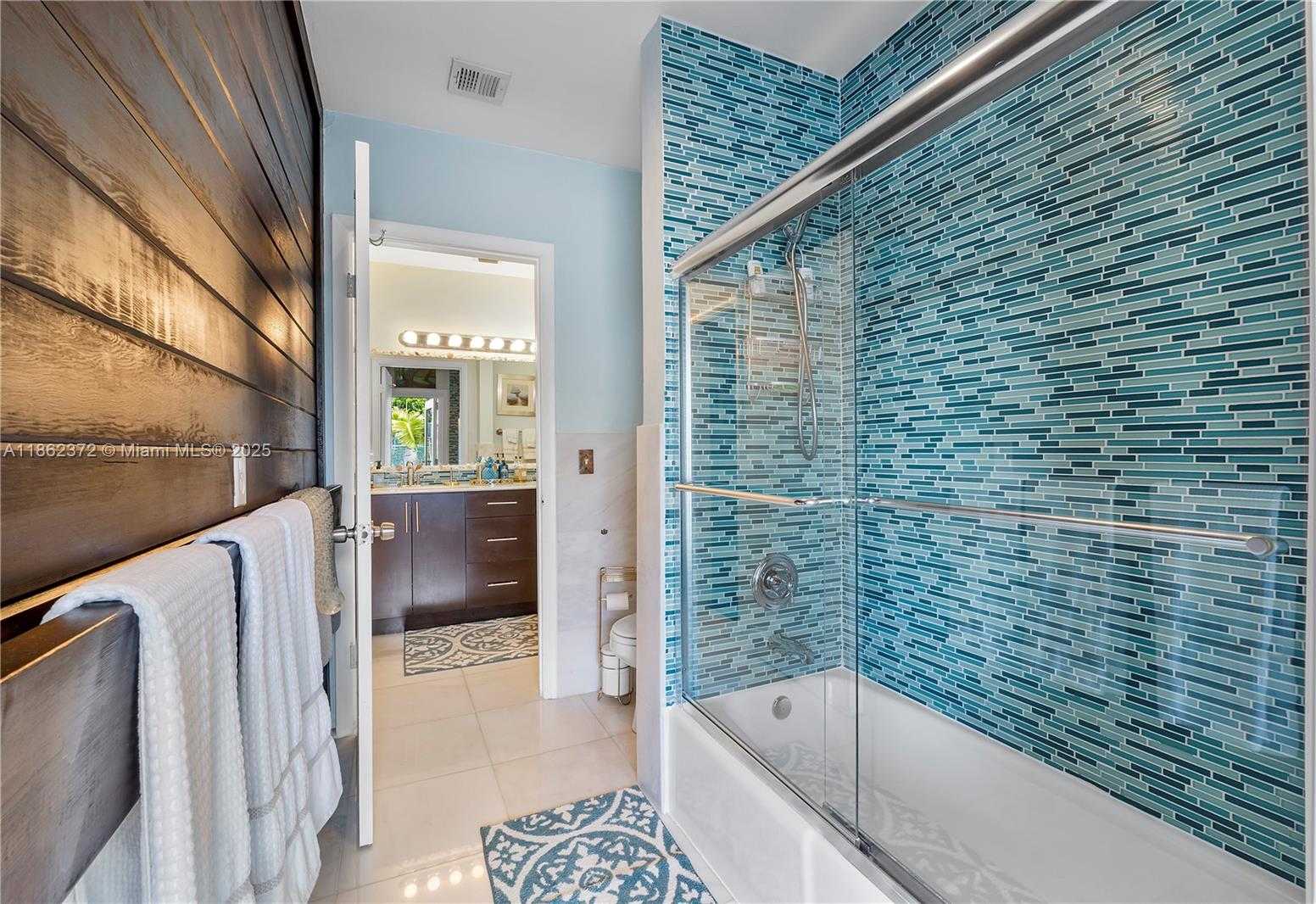 Small Image of 17640 OLD CUTLER RD, Palmetto Bay Number 23