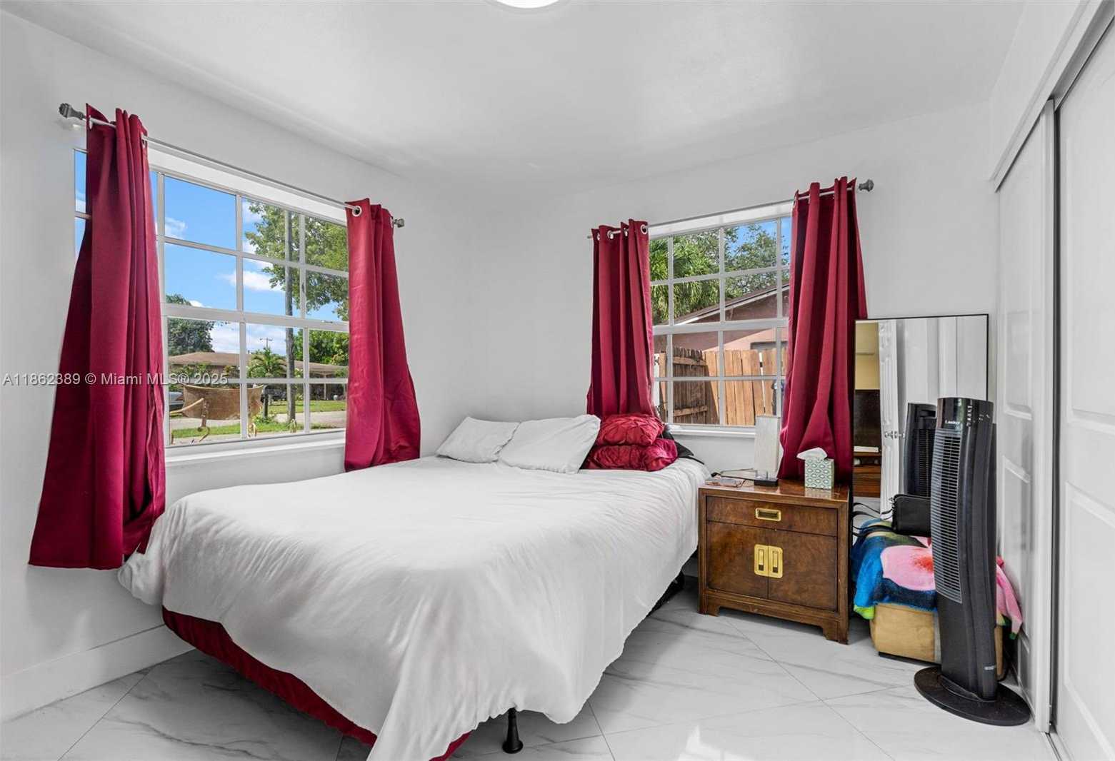 Small Image of 6233 RODMAN ST, Hollywood Number 14