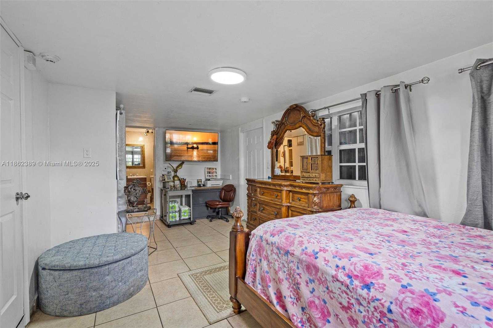 Small Image of 6233 RODMAN ST, Hollywood Number 20