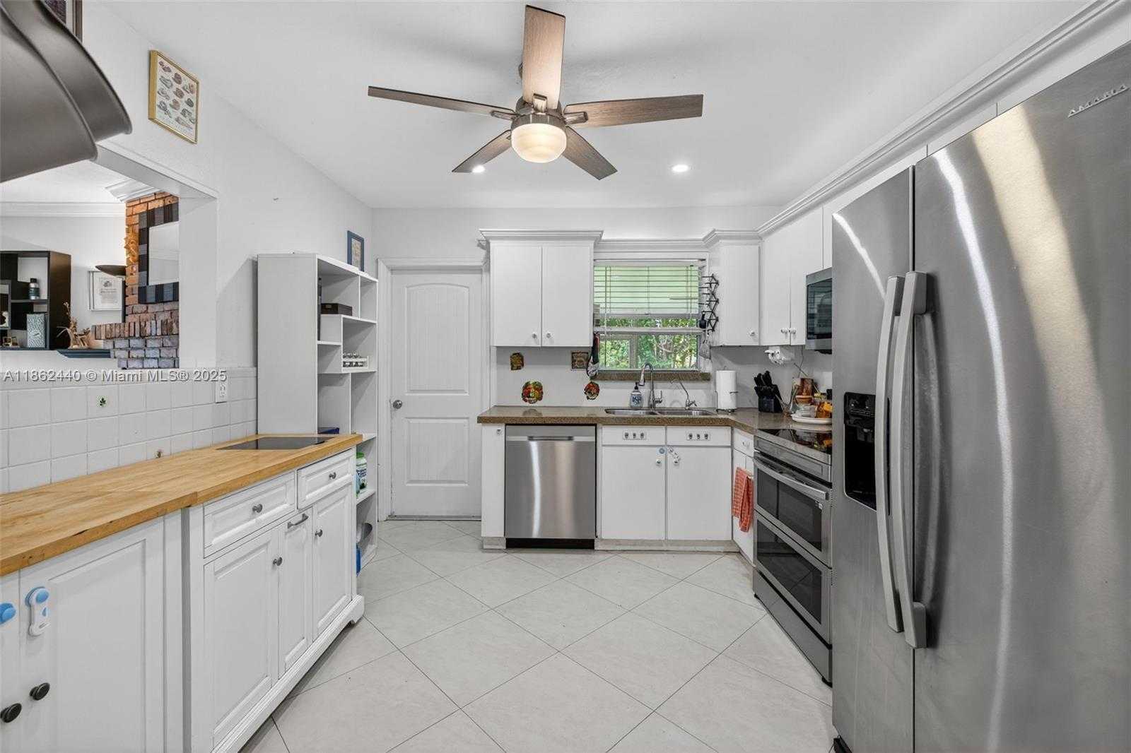 Small Image of 5240 REDWOOD CT, Plantation Number 13