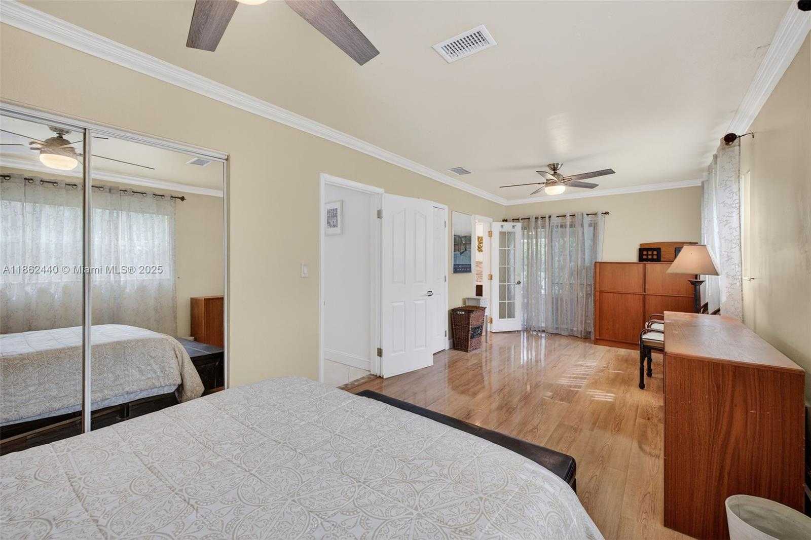 Small Image of 5240 REDWOOD CT, Plantation Number 21