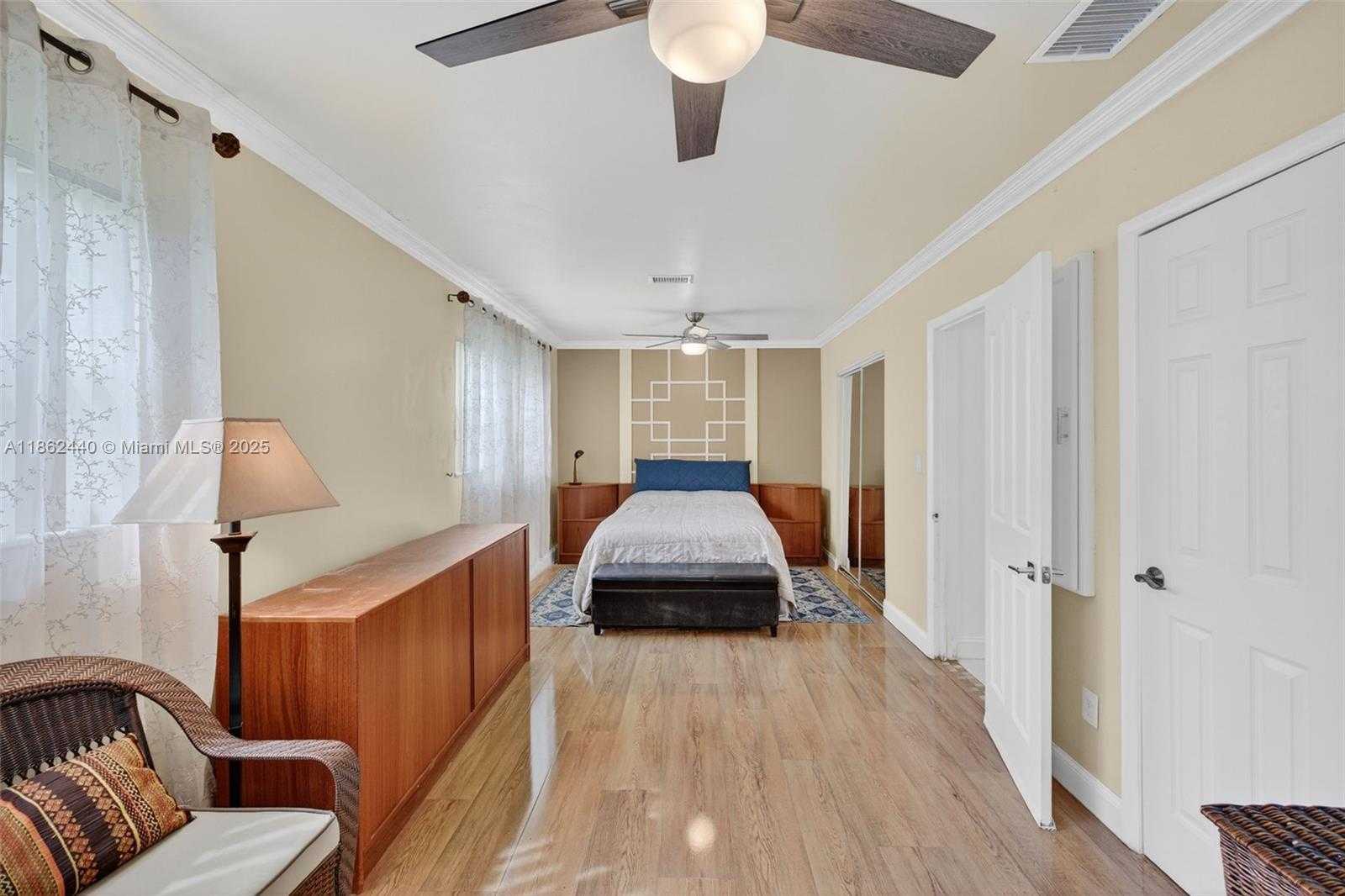 Small Image of 5240 REDWOOD CT, Plantation Number 23