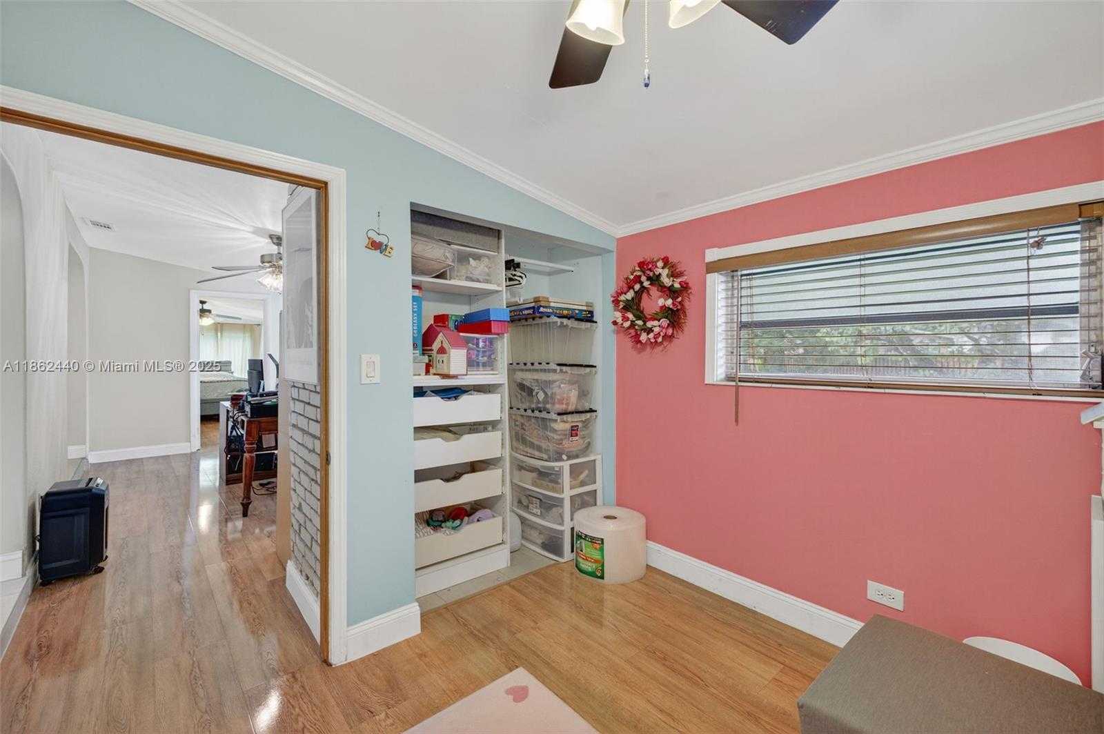 Small Image of 5240 REDWOOD CT, Plantation Number 36