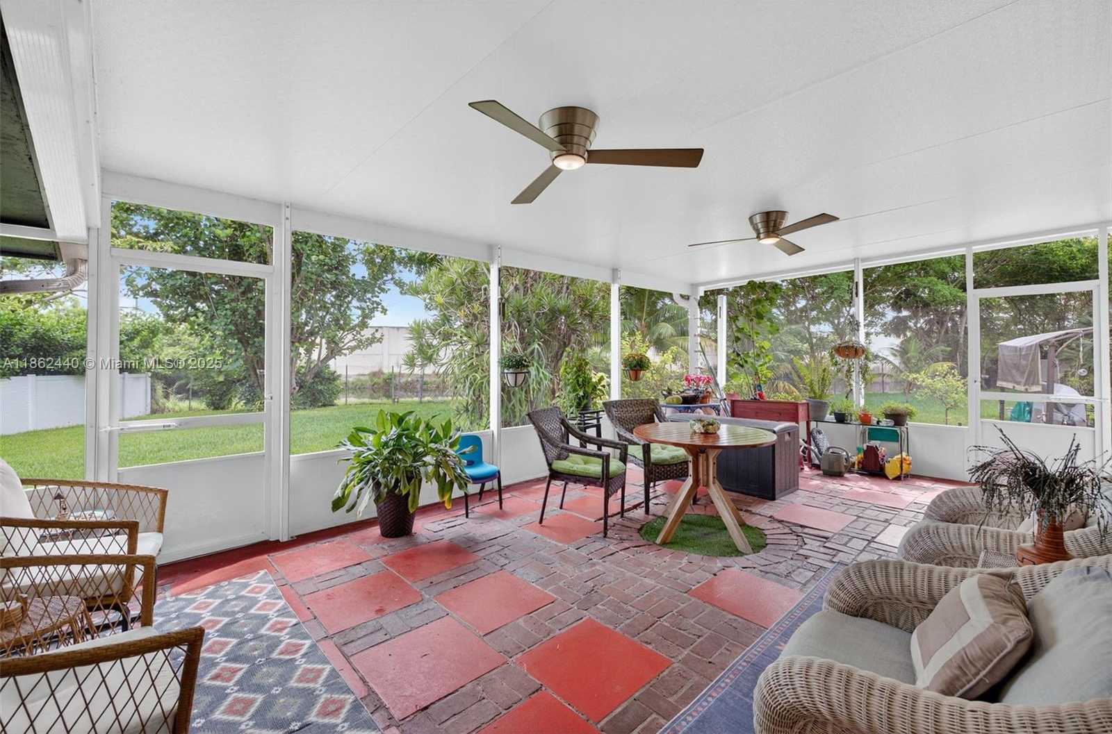 Small Image of 5240 REDWOOD CT, Plantation Number 37