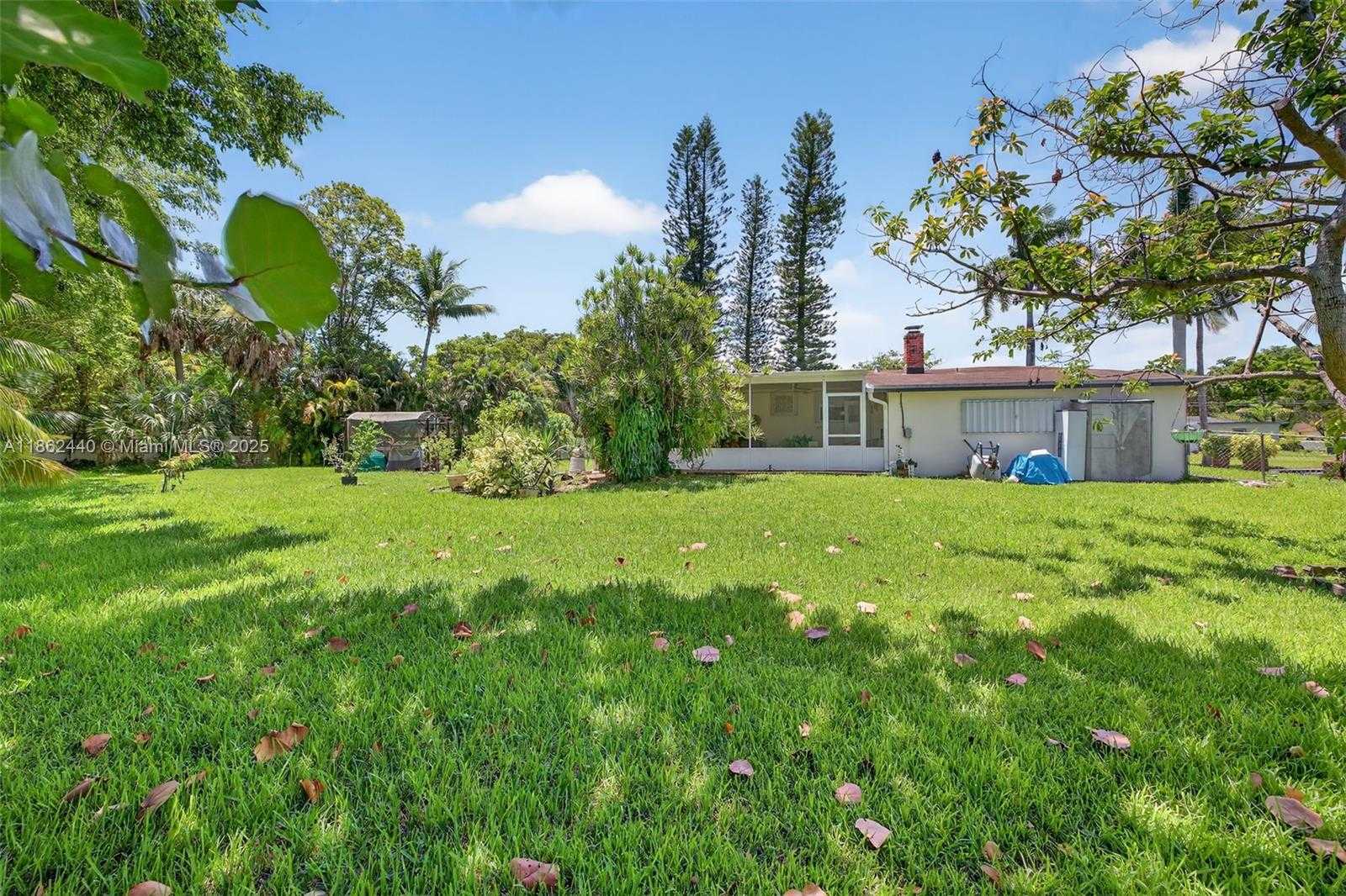 Small Image of 5240 REDWOOD CT, Plantation Number 47