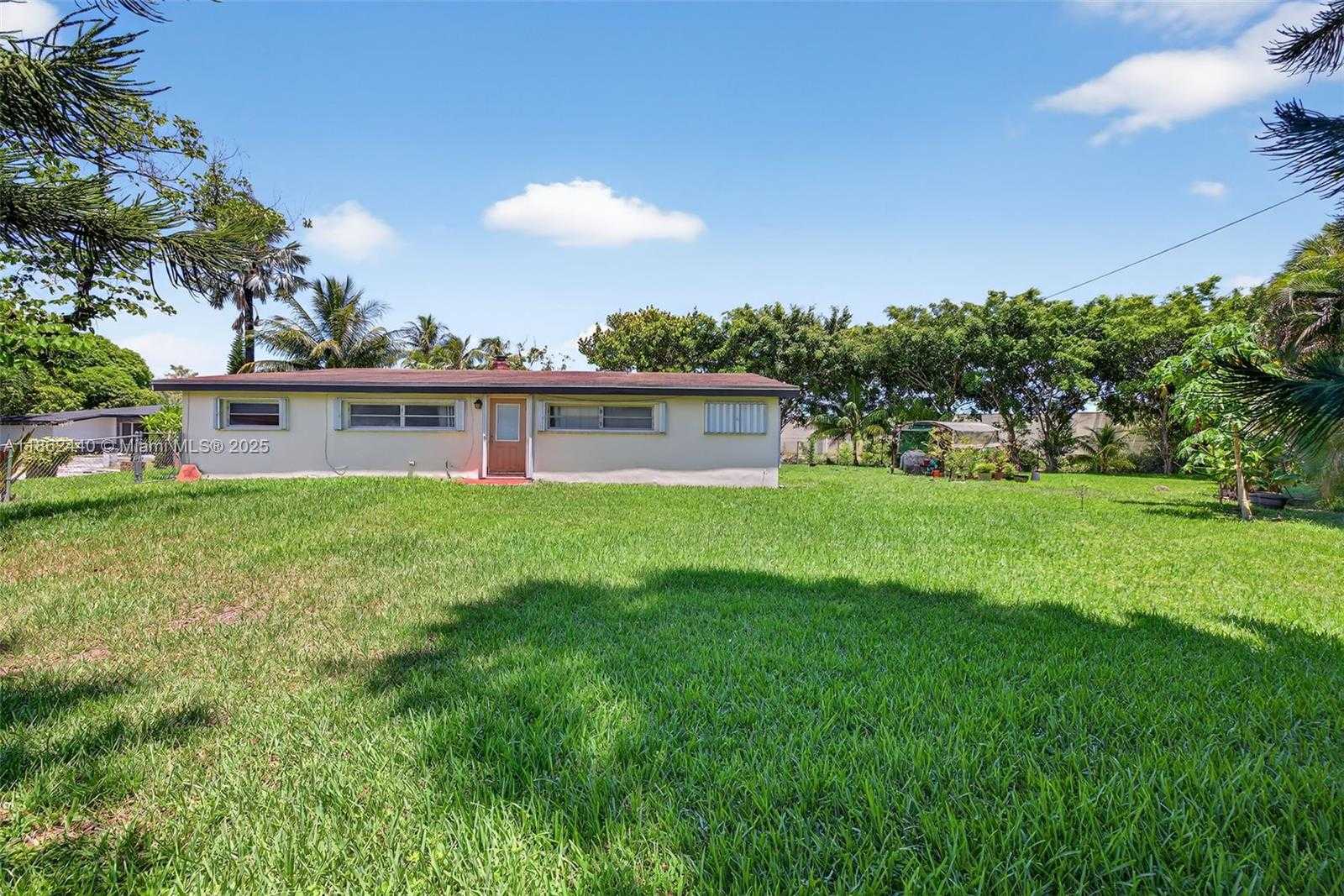 Small Image of 5240 REDWOOD CT, Plantation Number 53