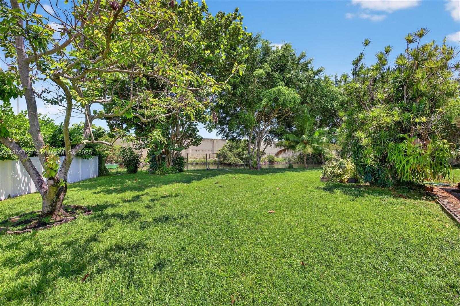 Small Image of 5240 REDWOOD CT, Plantation Number 55