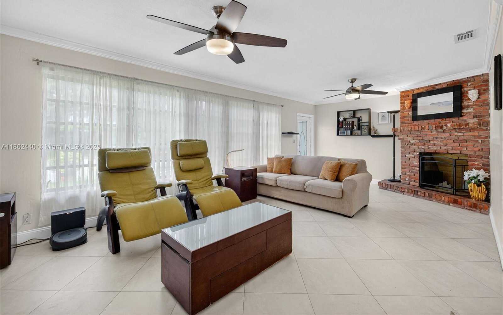 Small Image of 5240 REDWOOD CT, Plantation Number 6