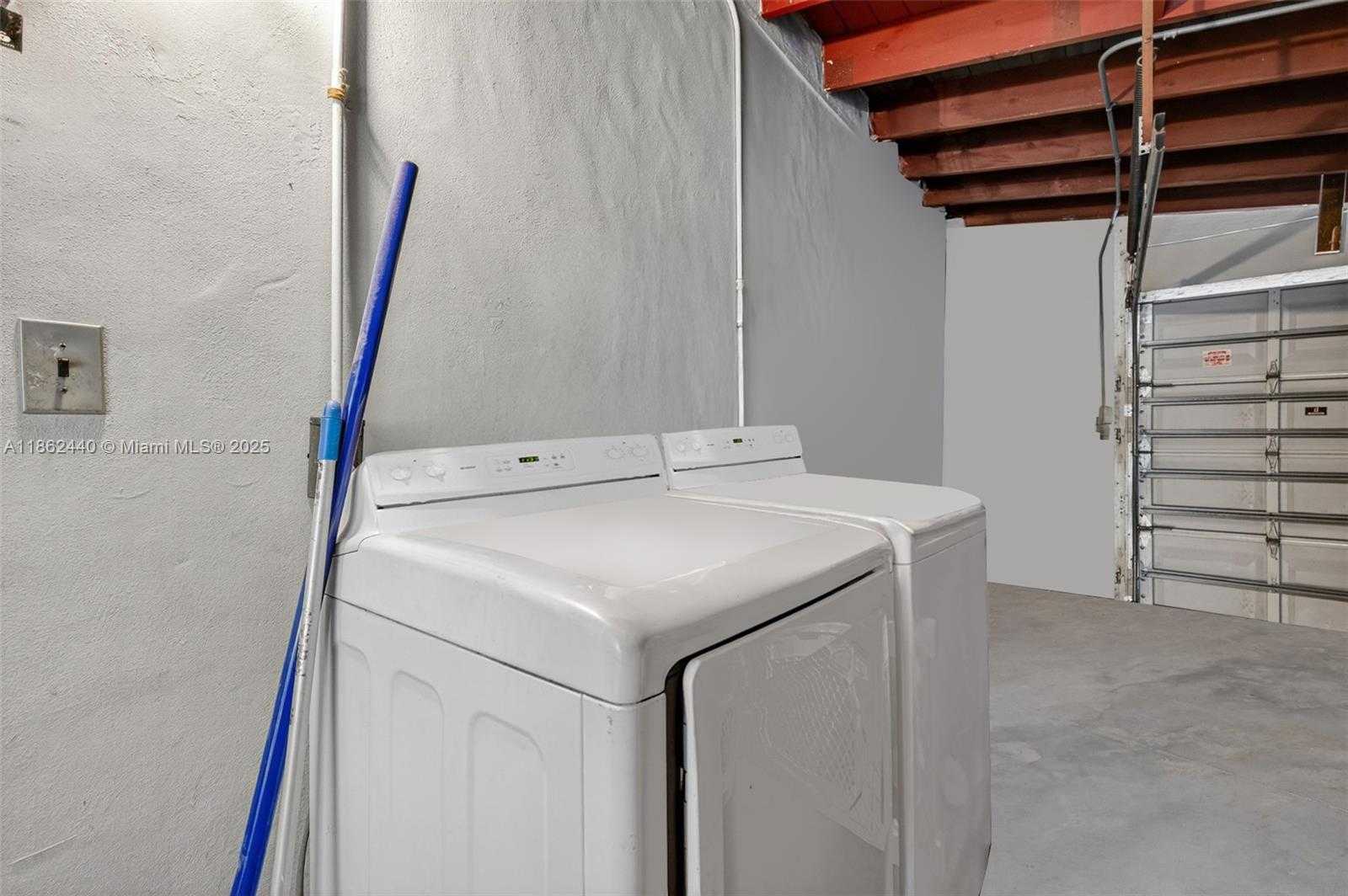 Small Image of 5240 REDWOOD CT, Plantation Number 60