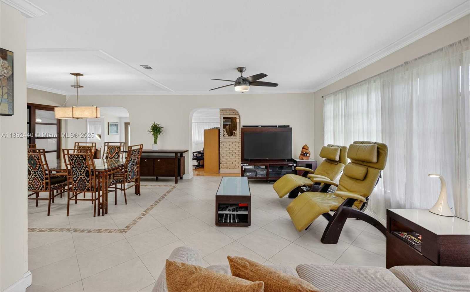 Small Image of 5240 REDWOOD CT, Plantation Number 9