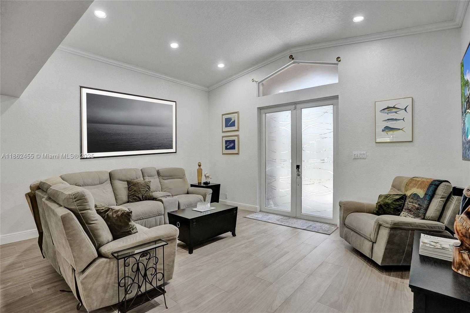 Small Image of 948 SOUTH EAST 10TH CT, Pompano Beach Number 11