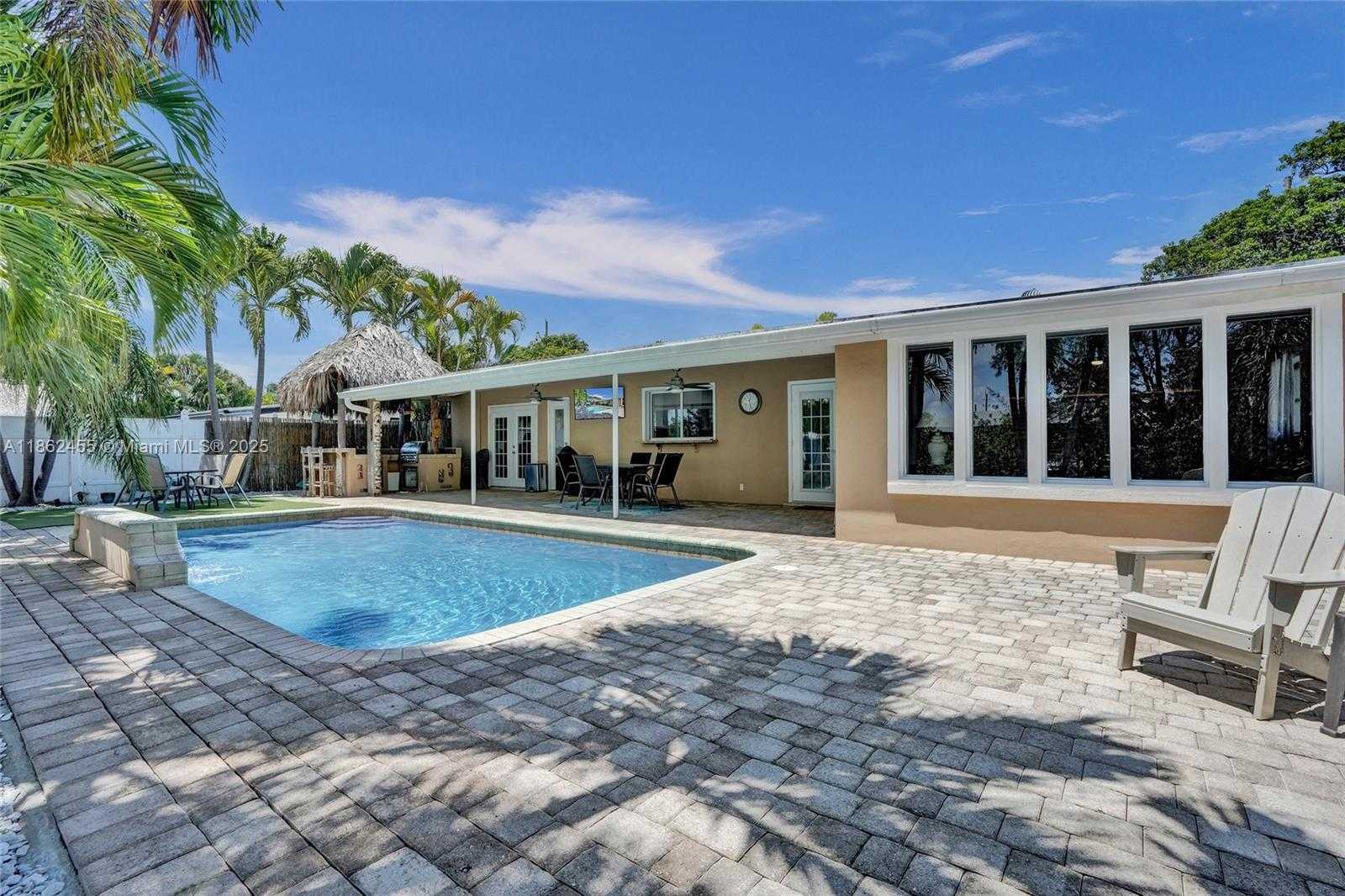 Small Image of 948 SOUTH EAST 10TH CT, Pompano Beach Number 2