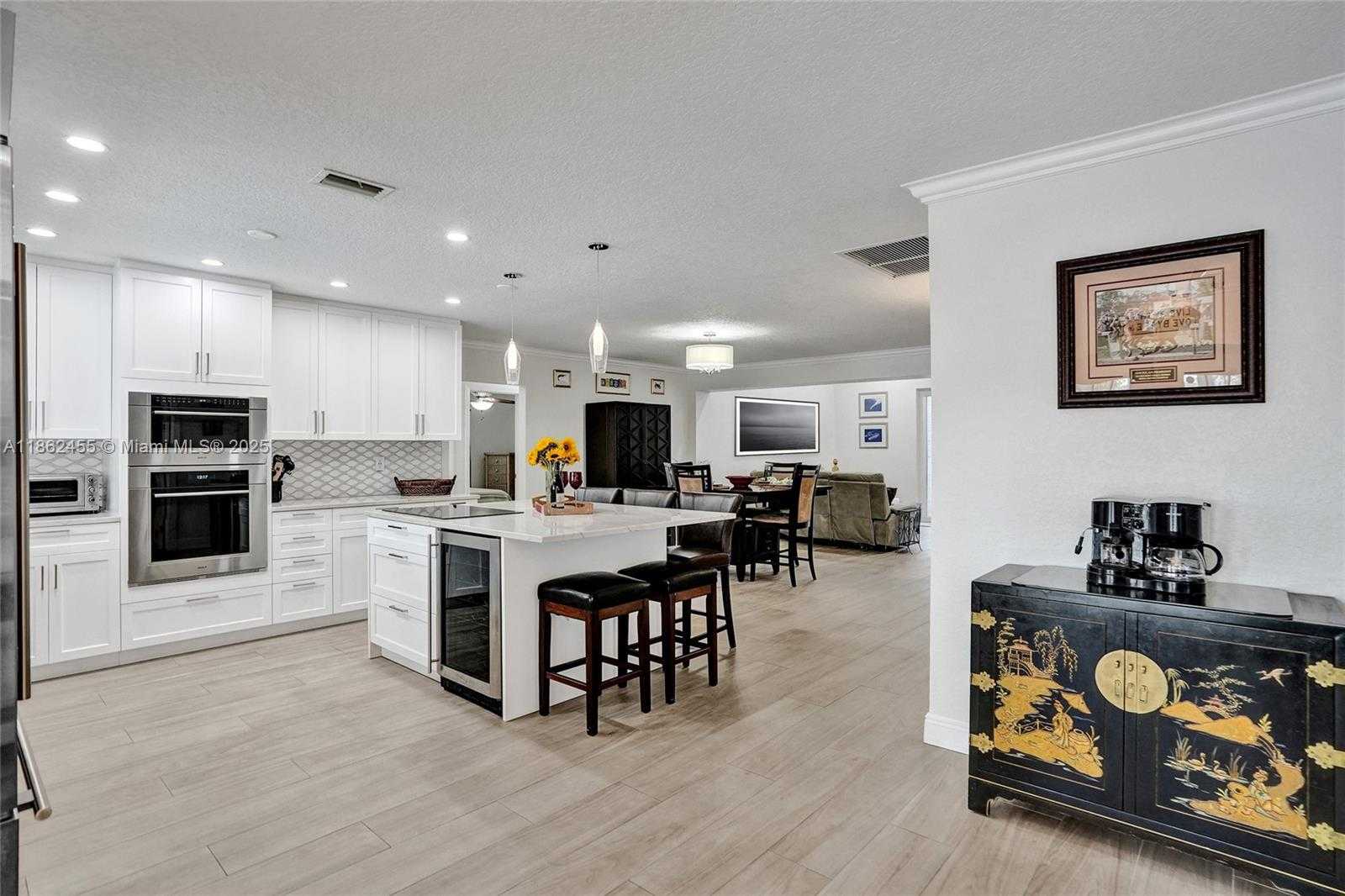 Small Image of 948 SOUTH EAST 10TH CT, Pompano Beach Number 8