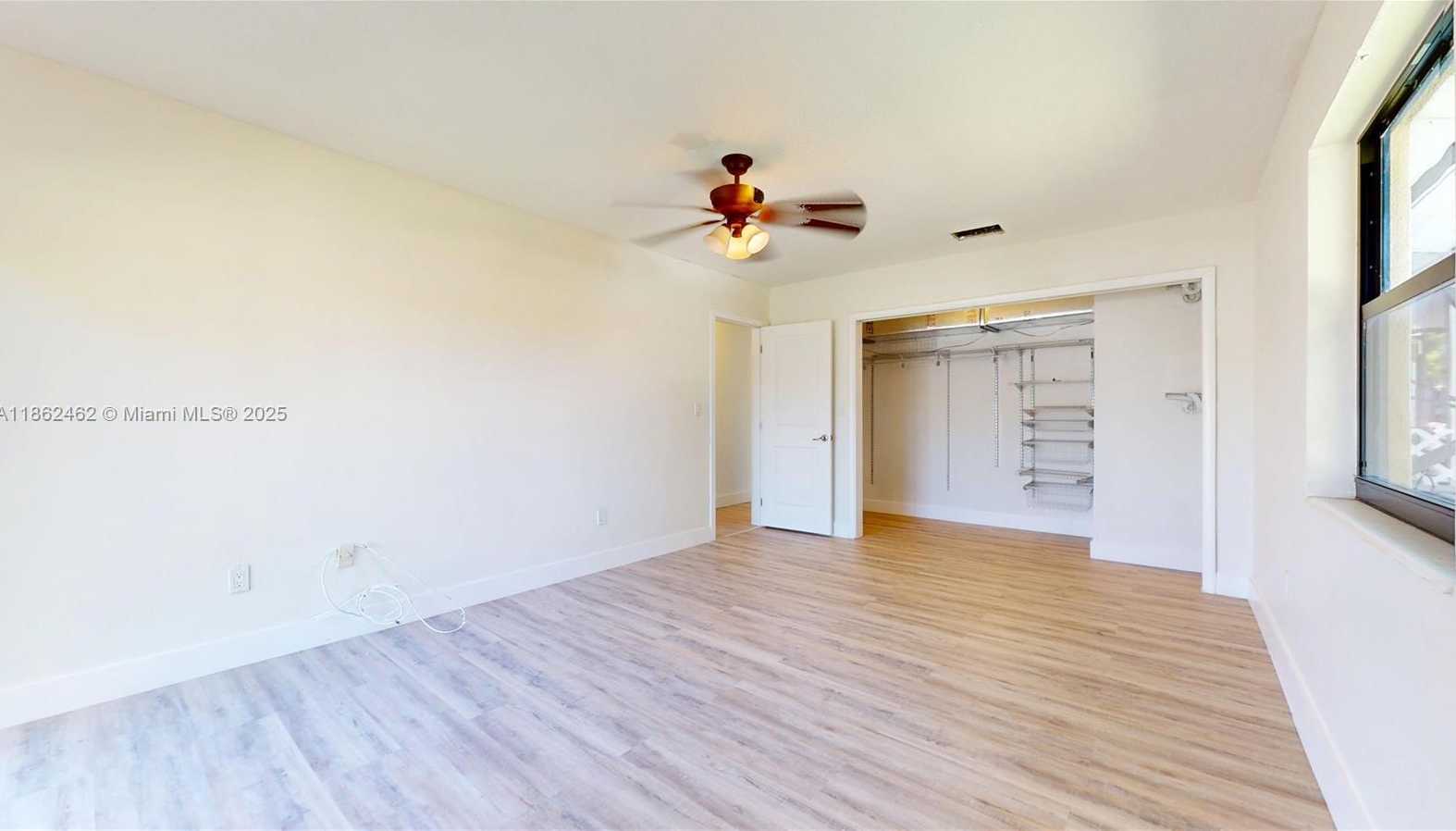 Small Image of 15840 SOUTH WEST 105TH CT, Miami Number 14