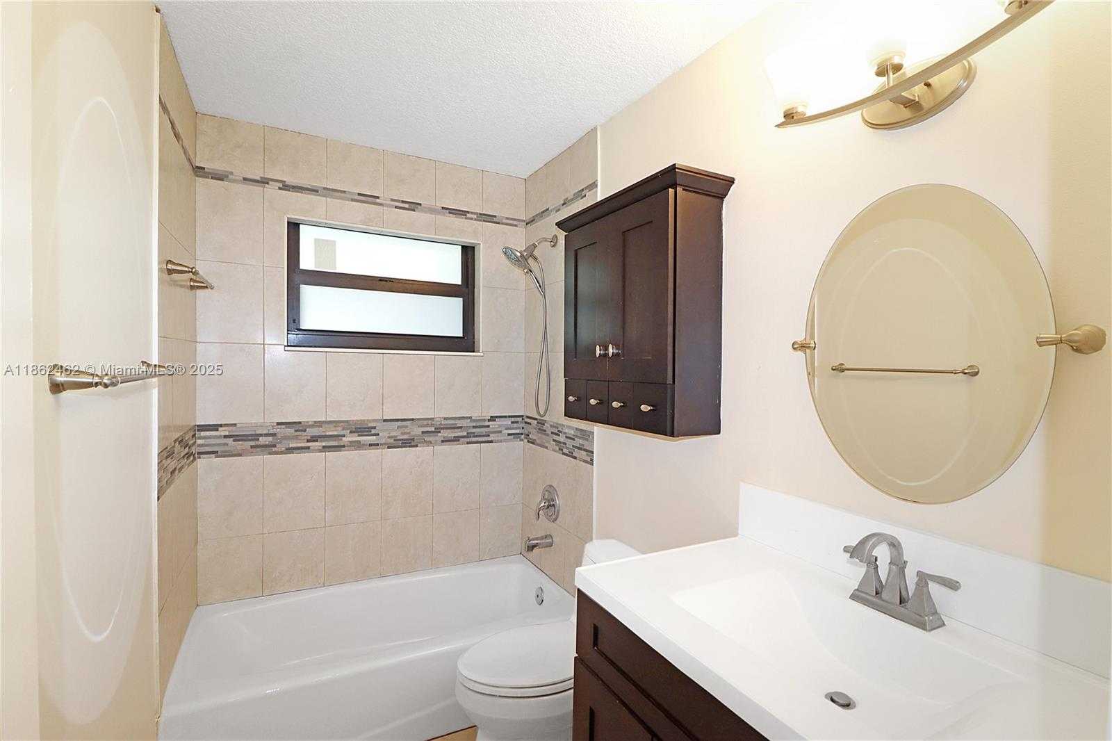 Small Image of 15840 SOUTH WEST 105TH CT, Miami Number 15