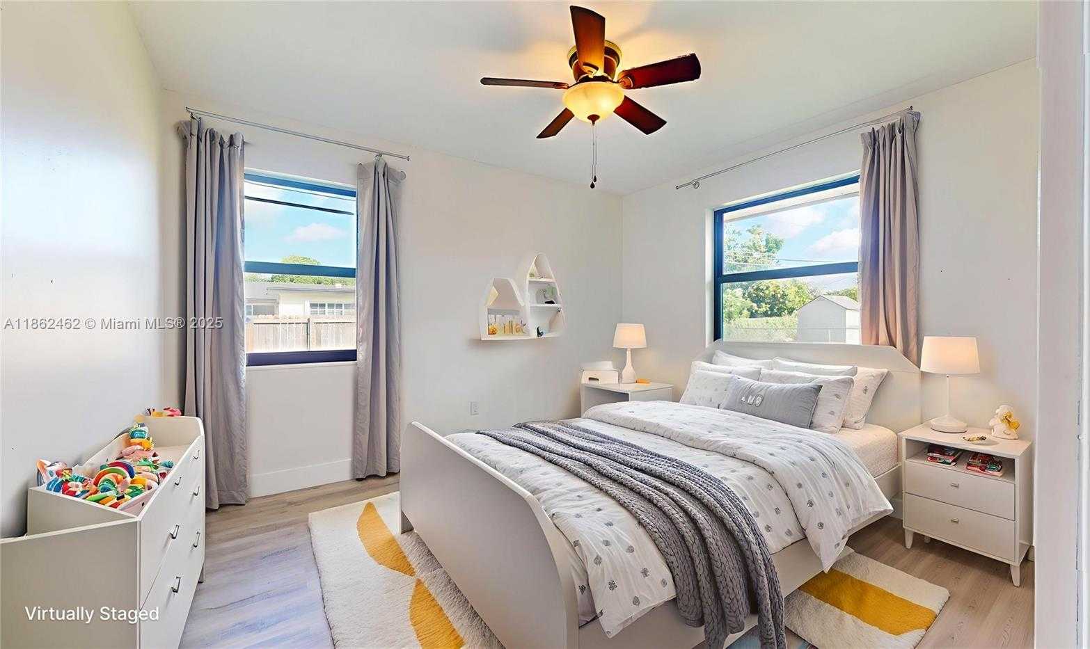 Small Image of 15840 SOUTH WEST 105TH CT, Miami Number 16