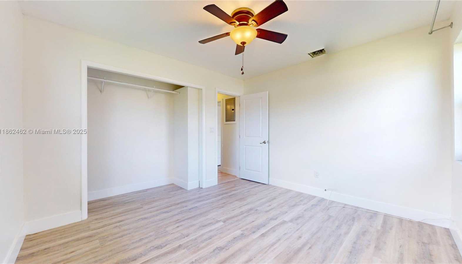 Small Image of 15840 SOUTH WEST 105TH CT, Miami Number 17
