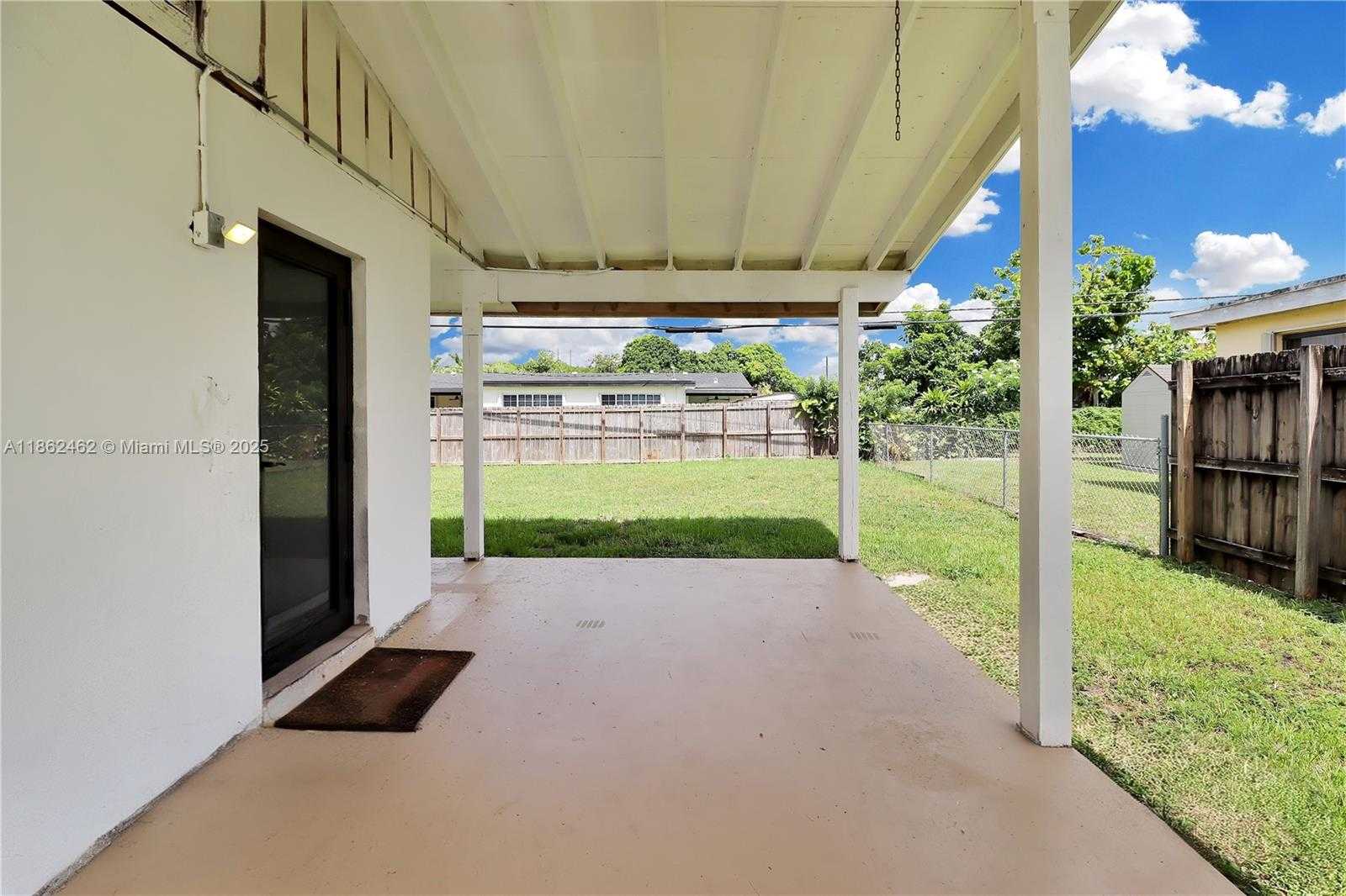 Small Image of 15840 SOUTH WEST 105TH CT, Miami Number 18