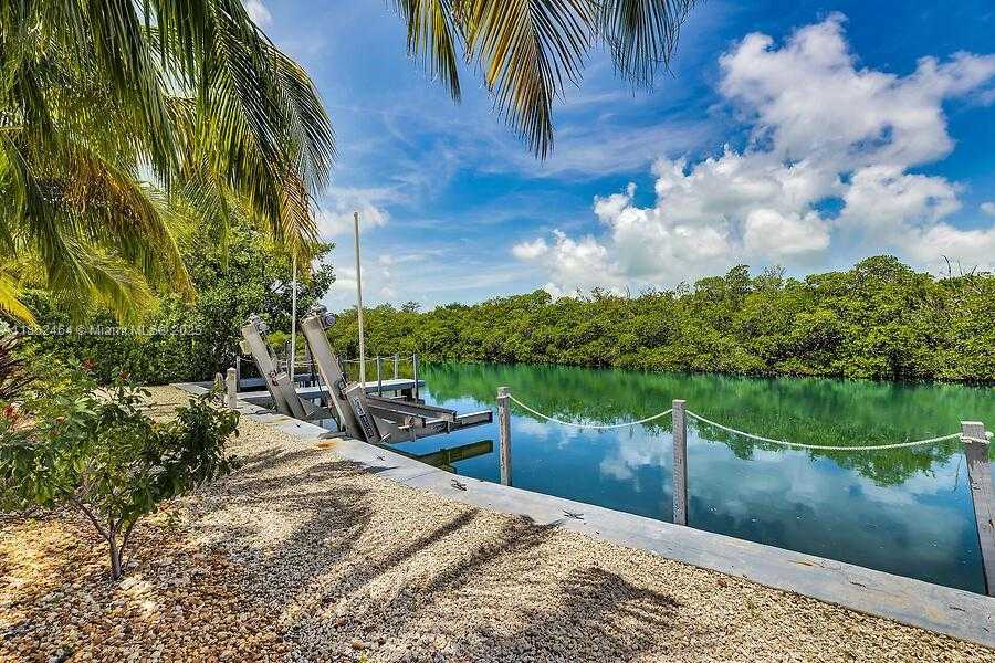 Small Image of 77340 OVERSEAS HWY, Islamorada Number 23