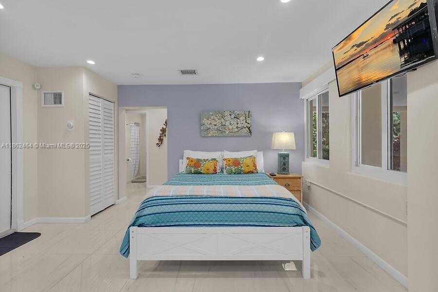 Small Image of 77340 OVERSEAS HWY, Islamorada Number 28