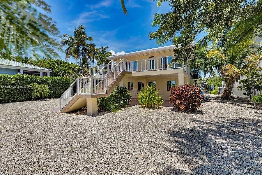 Small Image of 77340 OVERSEAS HWY, Islamorada Number 3