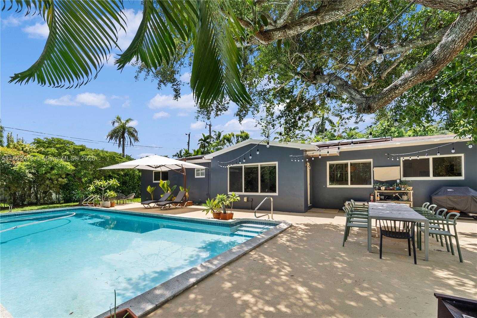 Small Image of 6601 SOUTH WEST 64TH ST, South Miami Number 7