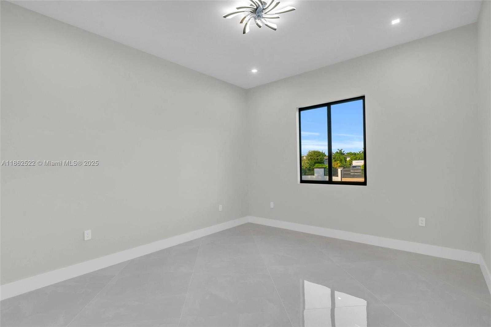 Small Image of 24650 SOUTH WEST 123RD AVE, Homestead Number 33