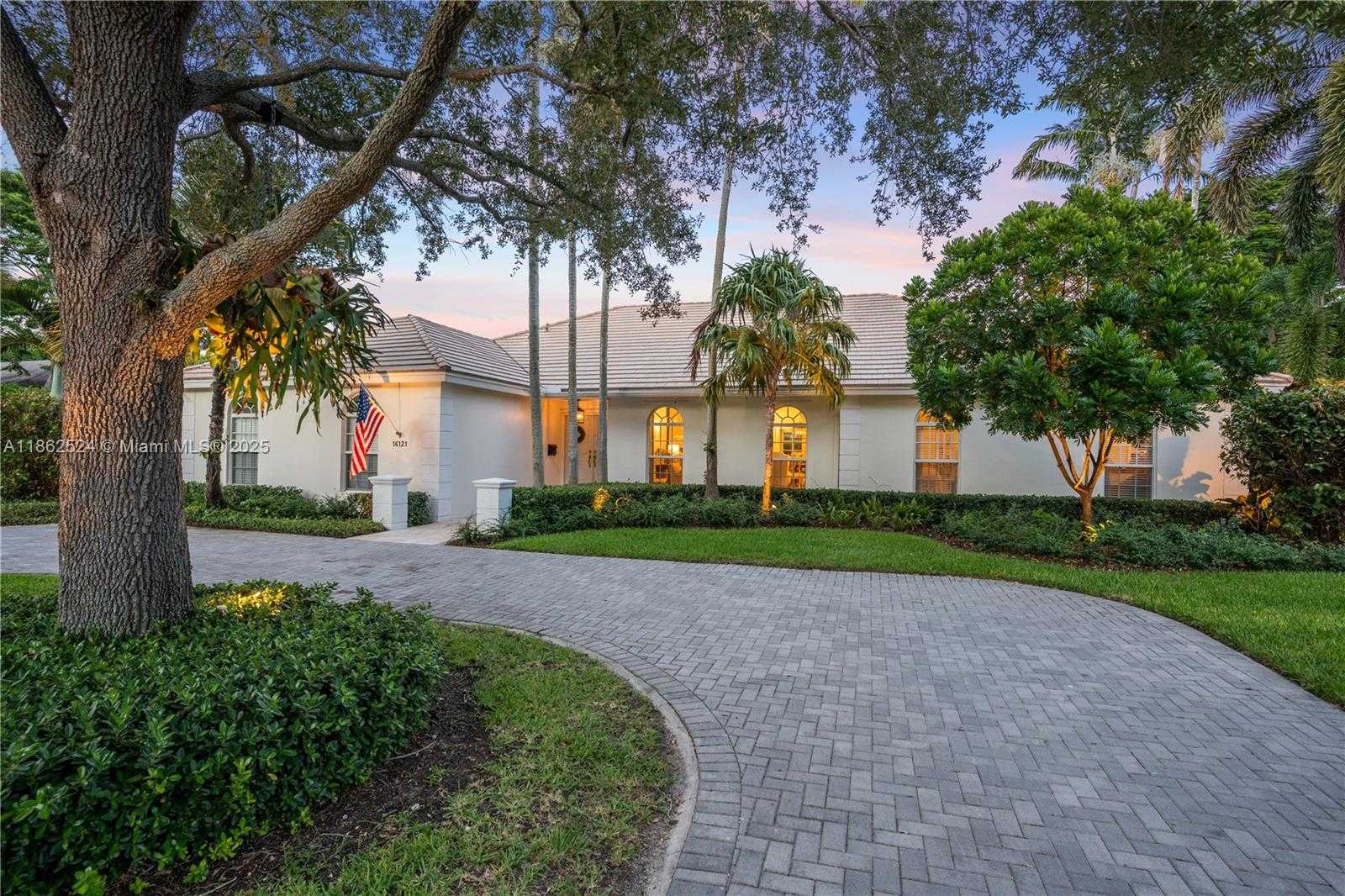Small Image of 16121 SOUTH WEST 83RD AVE, Palmetto Bay Number 4
