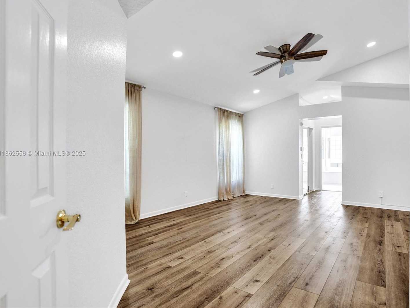 Small Image of 6450 BRAVA WAY, Boca Raton Number 26