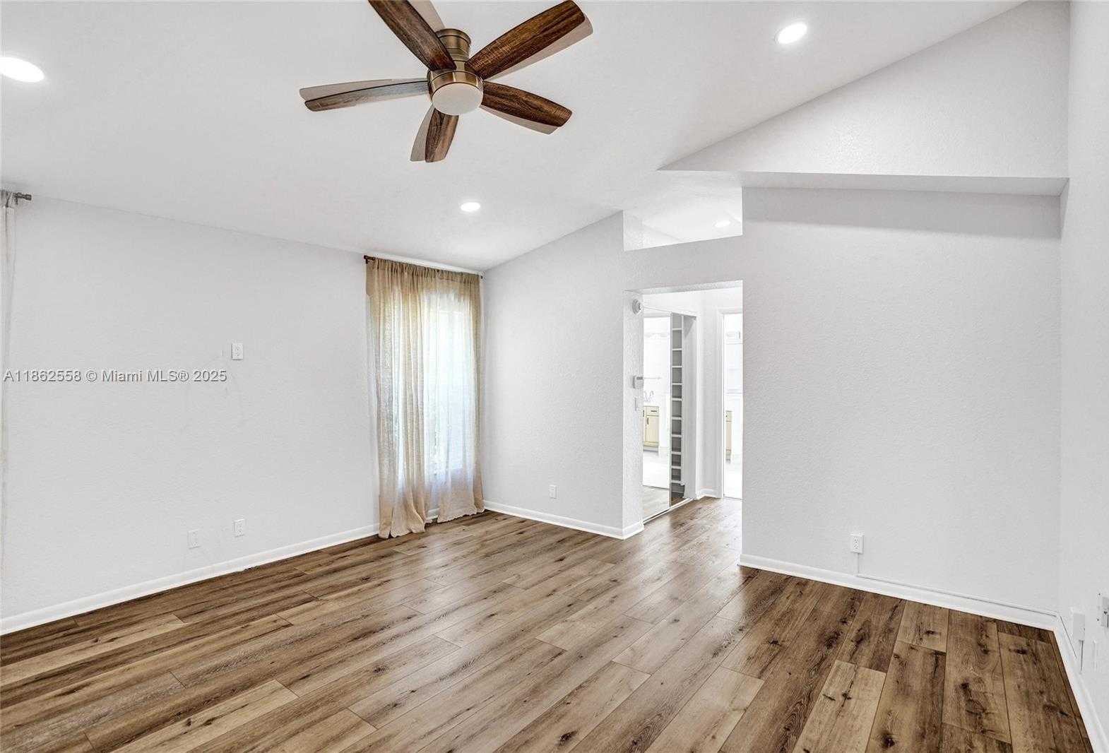 Small Image of 6450 BRAVA WAY, Boca Raton Number 27