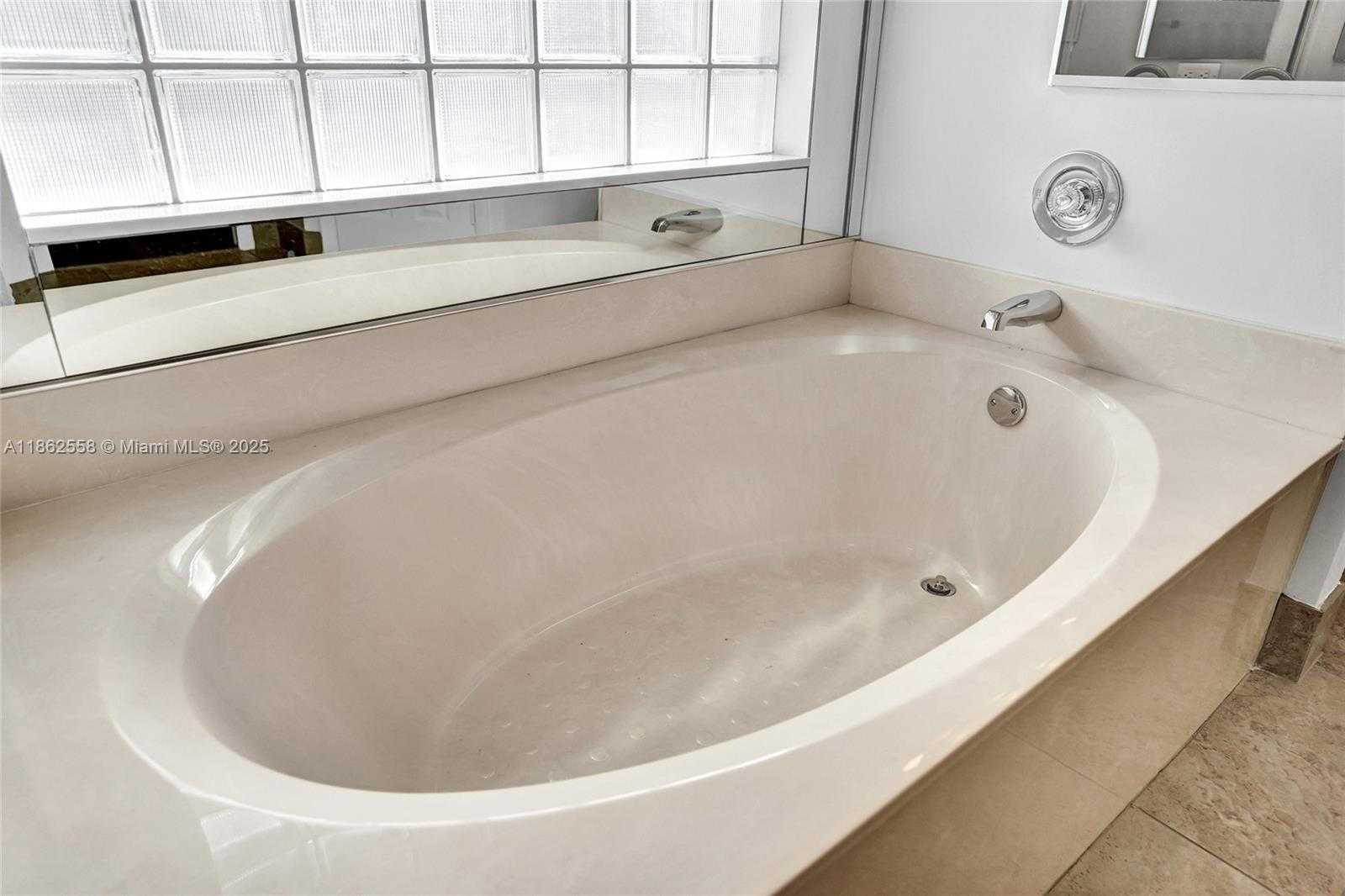 Small Image of 6450 BRAVA WAY, Boca Raton Number 31