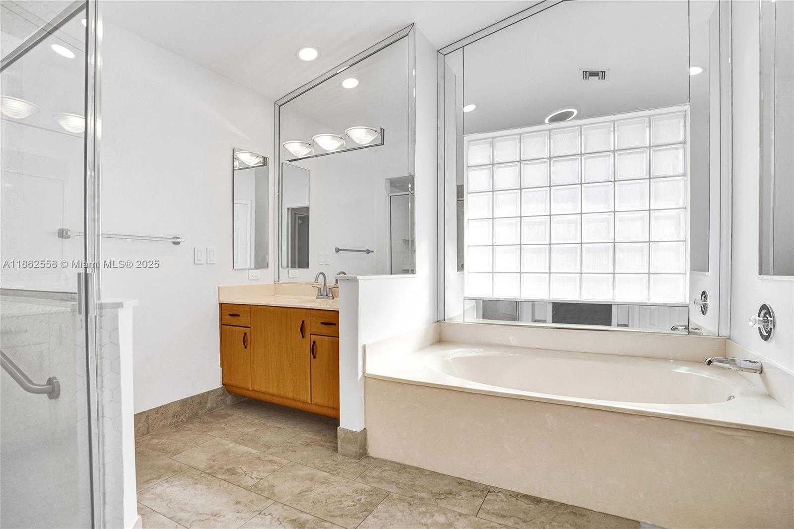Small Image of 6450 BRAVA WAY, Boca Raton Number 36