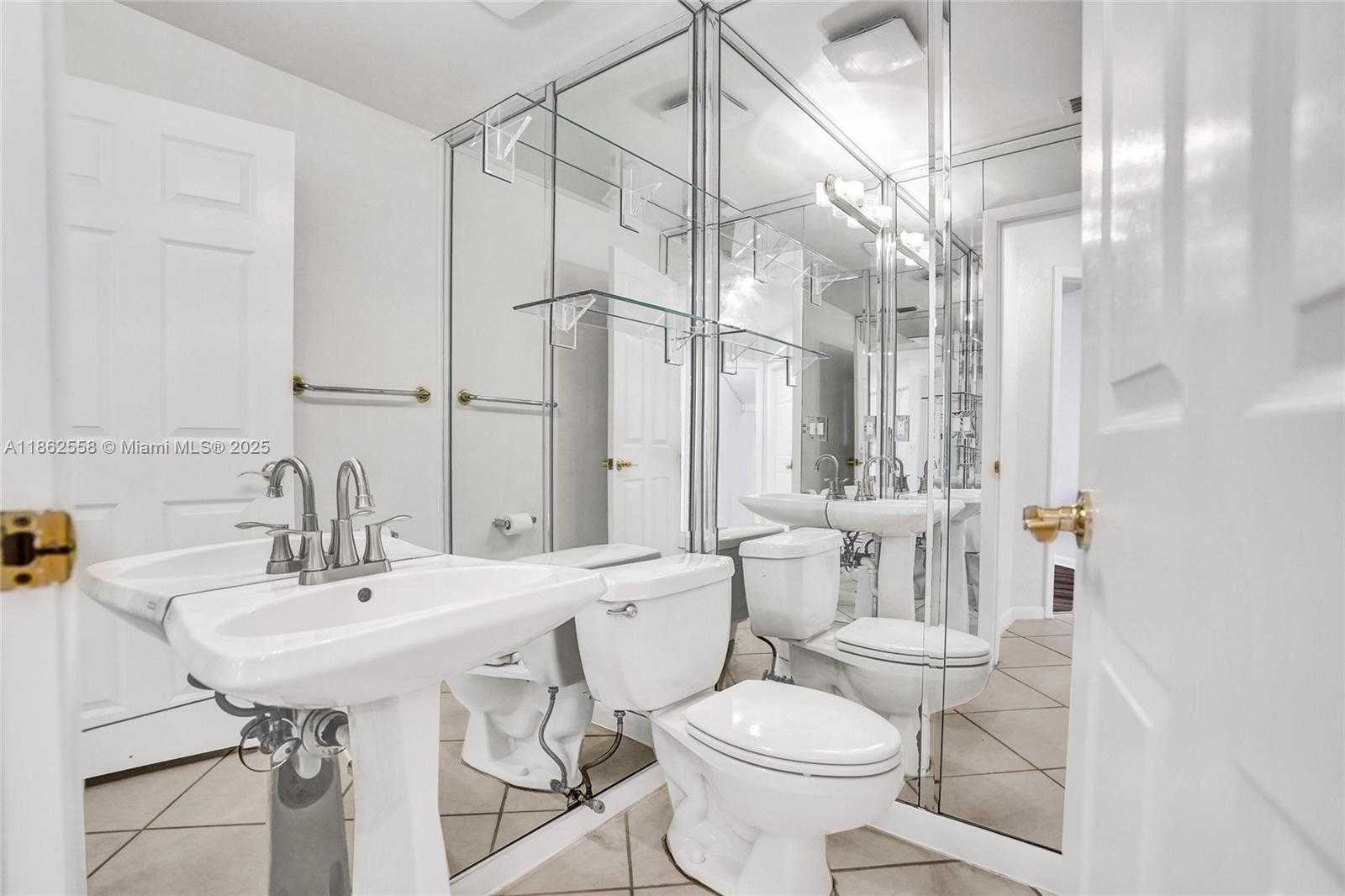 Small Image of 6450 BRAVA WAY, Boca Raton Number 42
