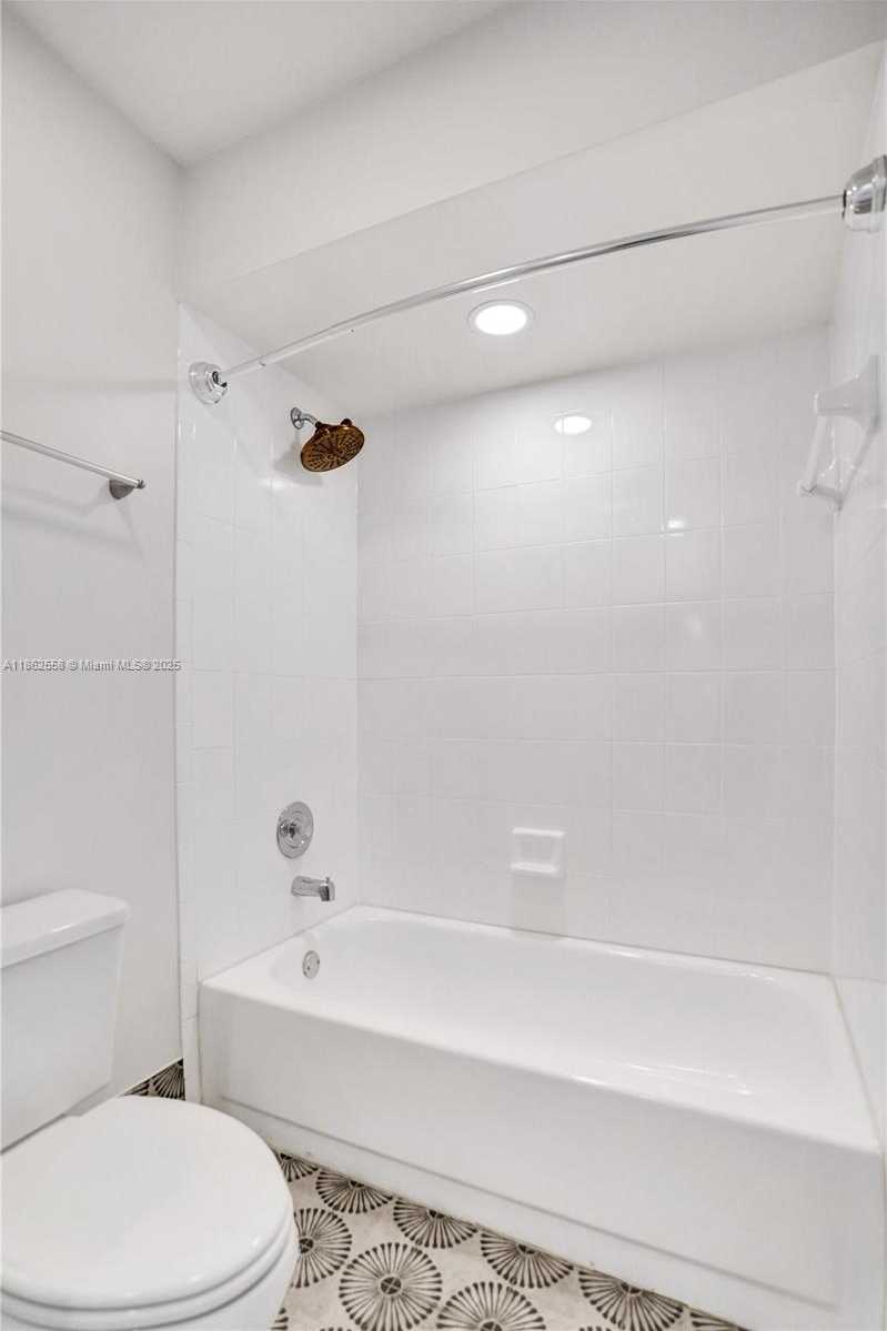 Small Image of 6450 BRAVA WAY, Boca Raton Number 57