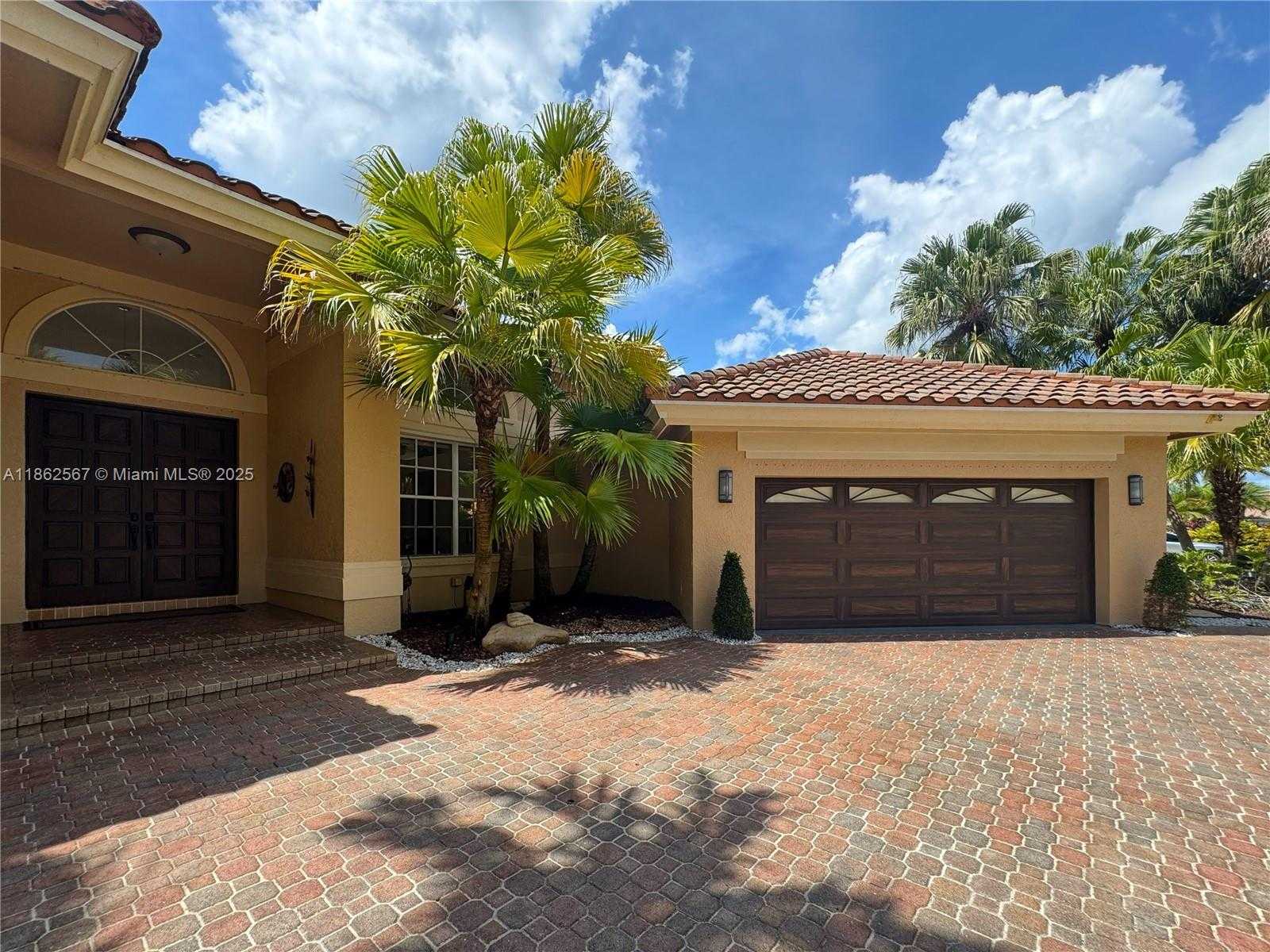 Small Image of 375 SABAL WAY, Weston Number 12