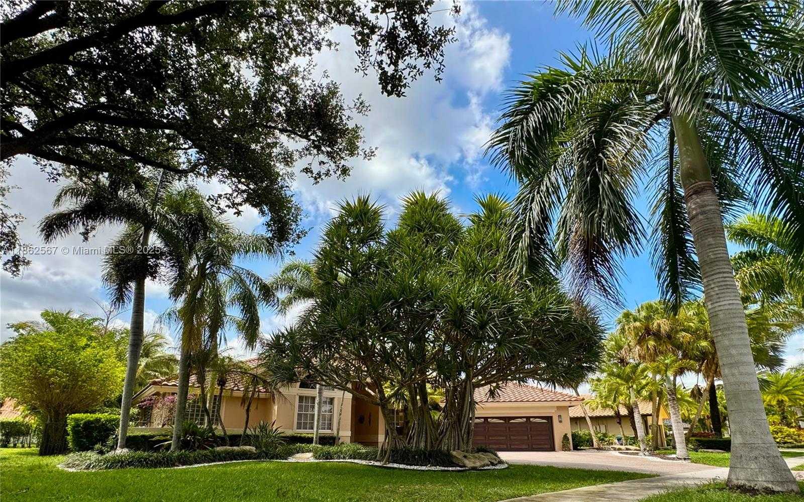 Small Image of 375 SABAL WAY, Weston Number 19