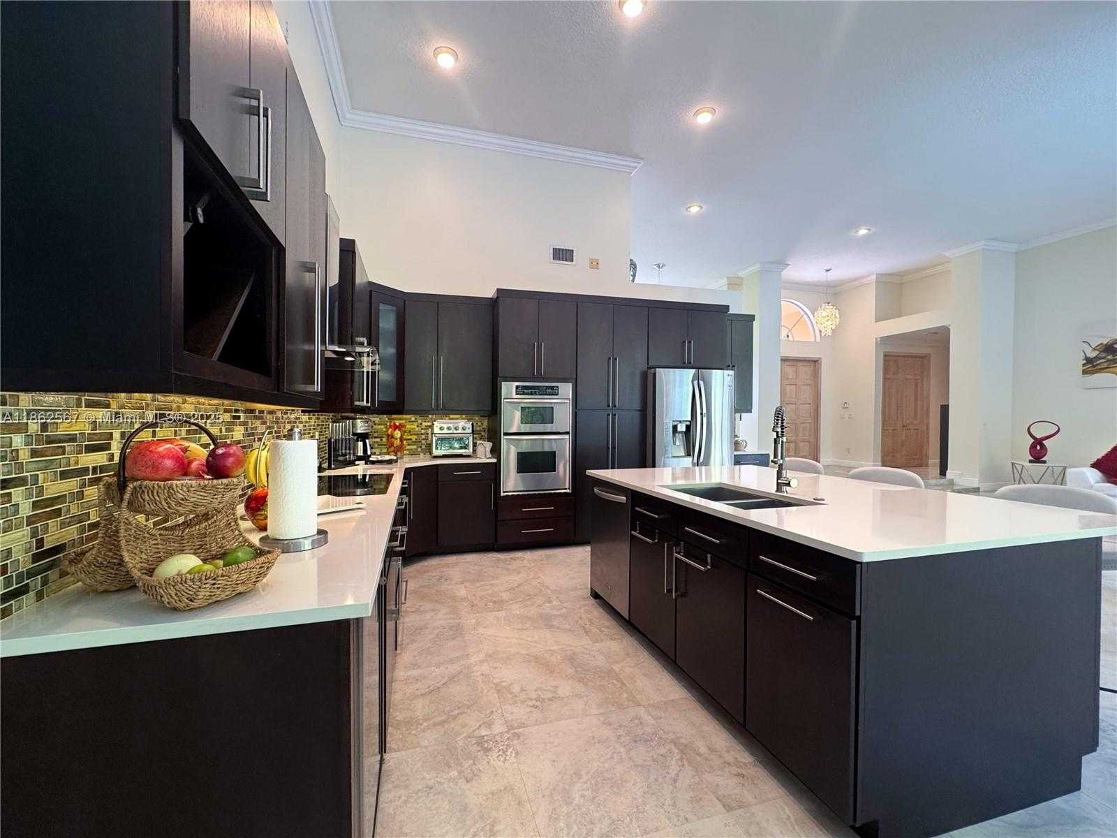Small Image of 375 SABAL WAY, Weston Number 34