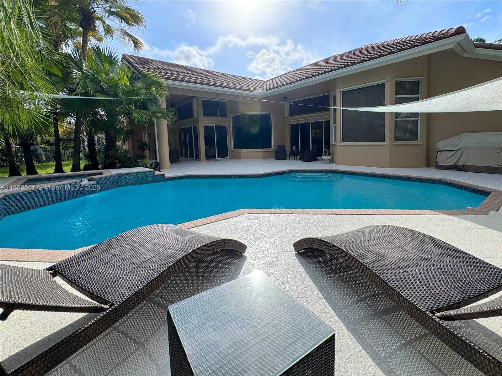 Small Image of 375 SABAL WAY, Weston Number 63