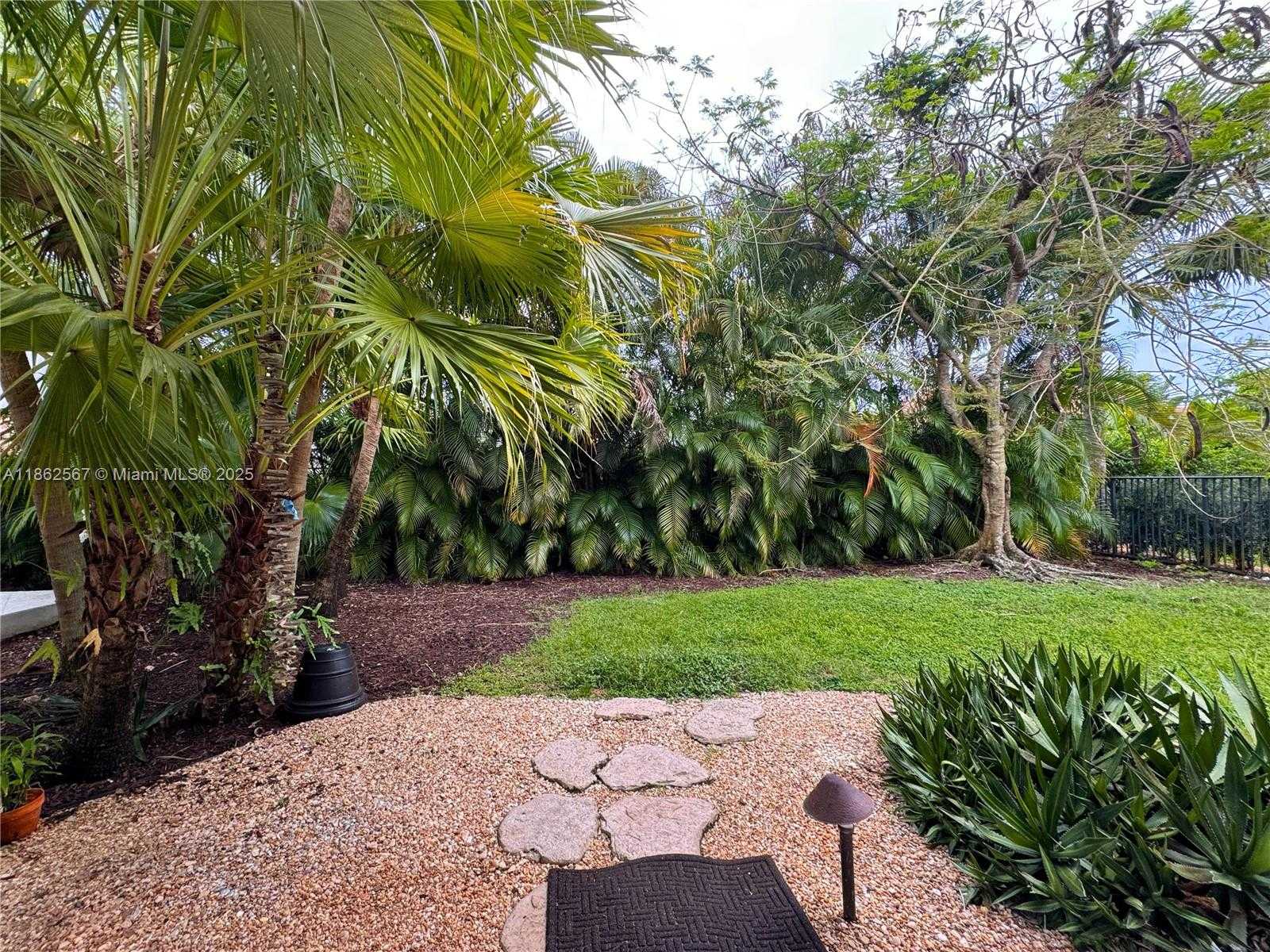 Small Image of 375 SABAL WAY, Weston Number 71