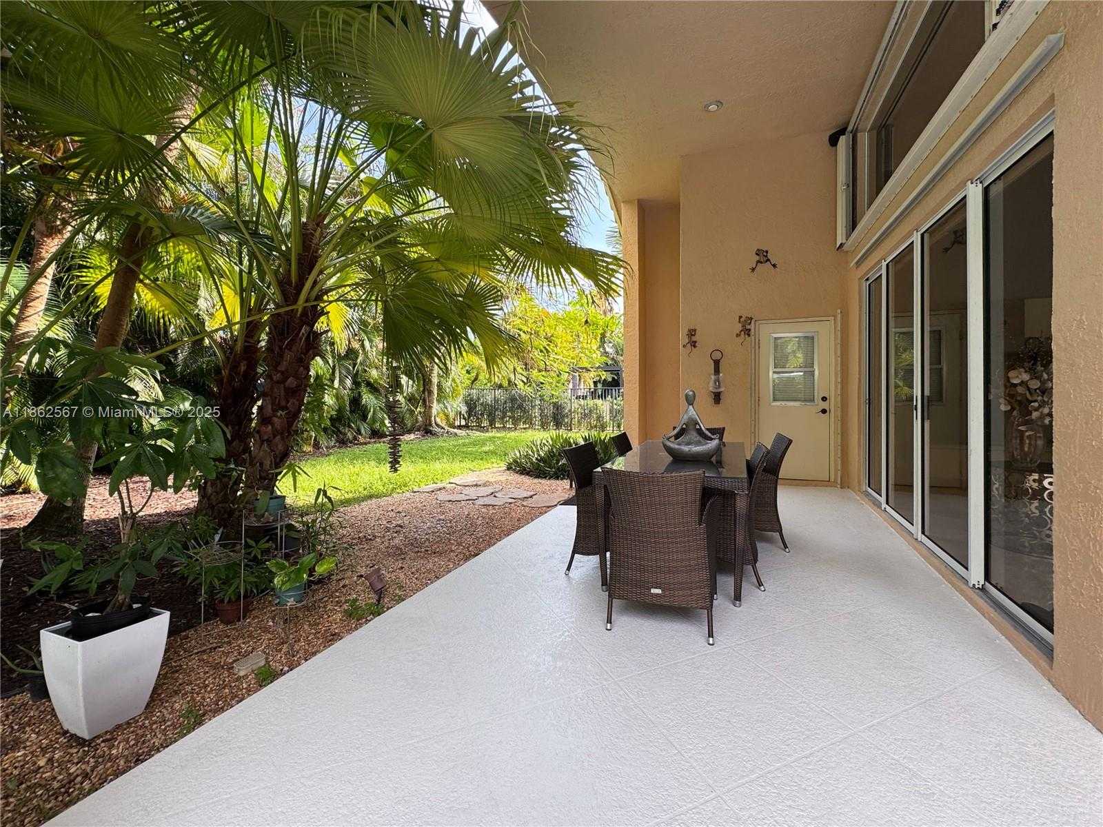 Small Image of 375 SABAL WAY, Weston Number 74